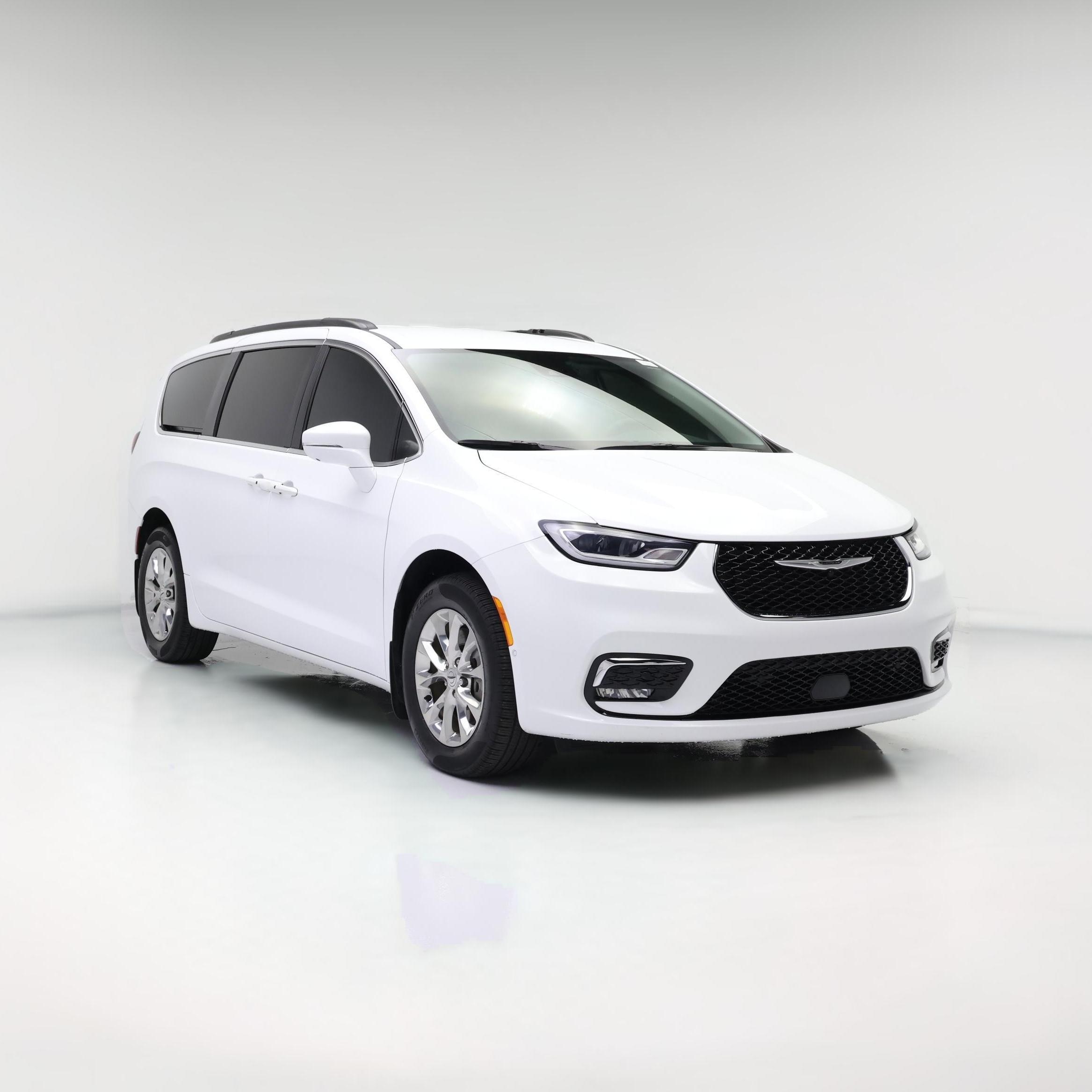 Thumbnail: 2022 Chrysler Pacifica - 1