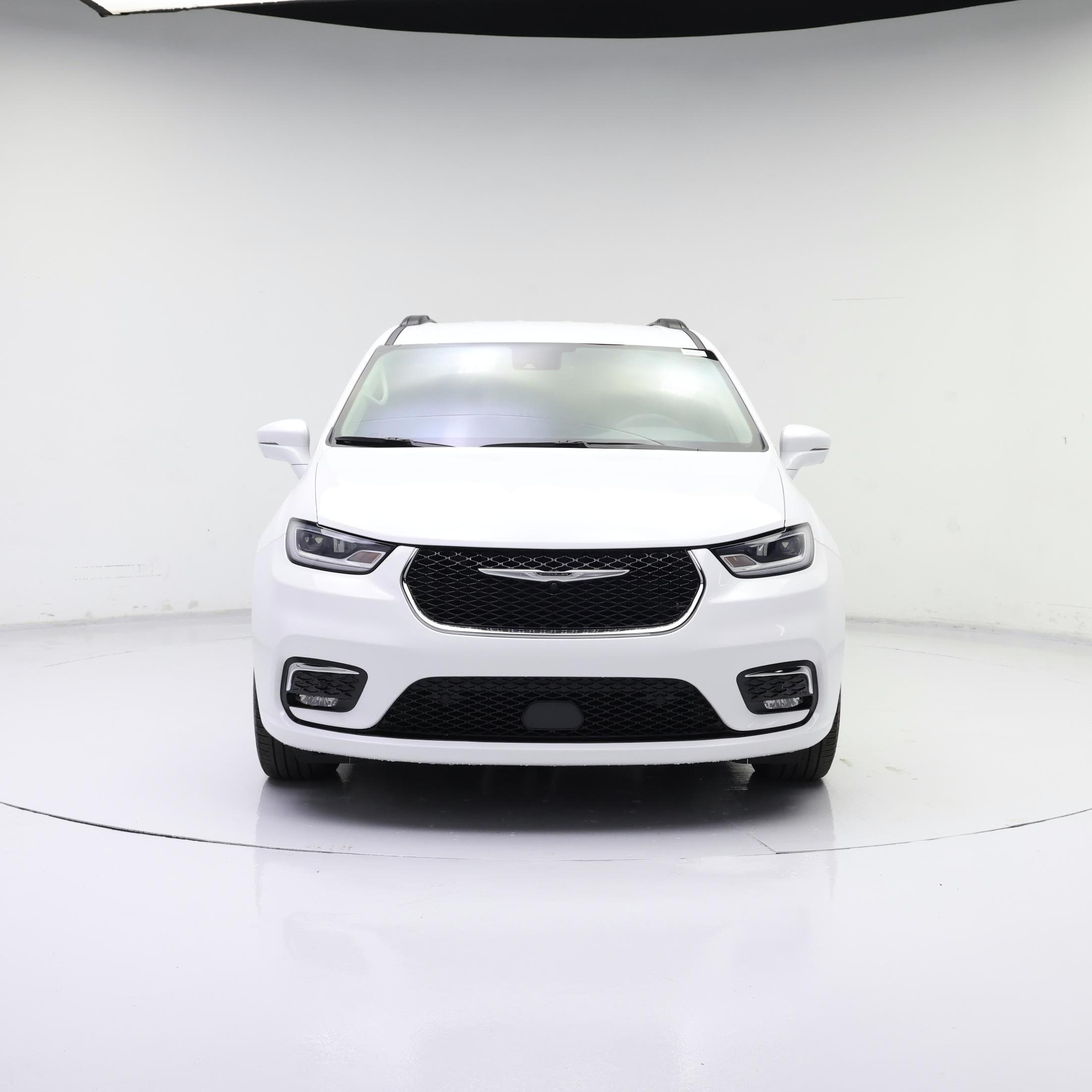 Thumbnail: 2022 Chrysler Pacifica - 5