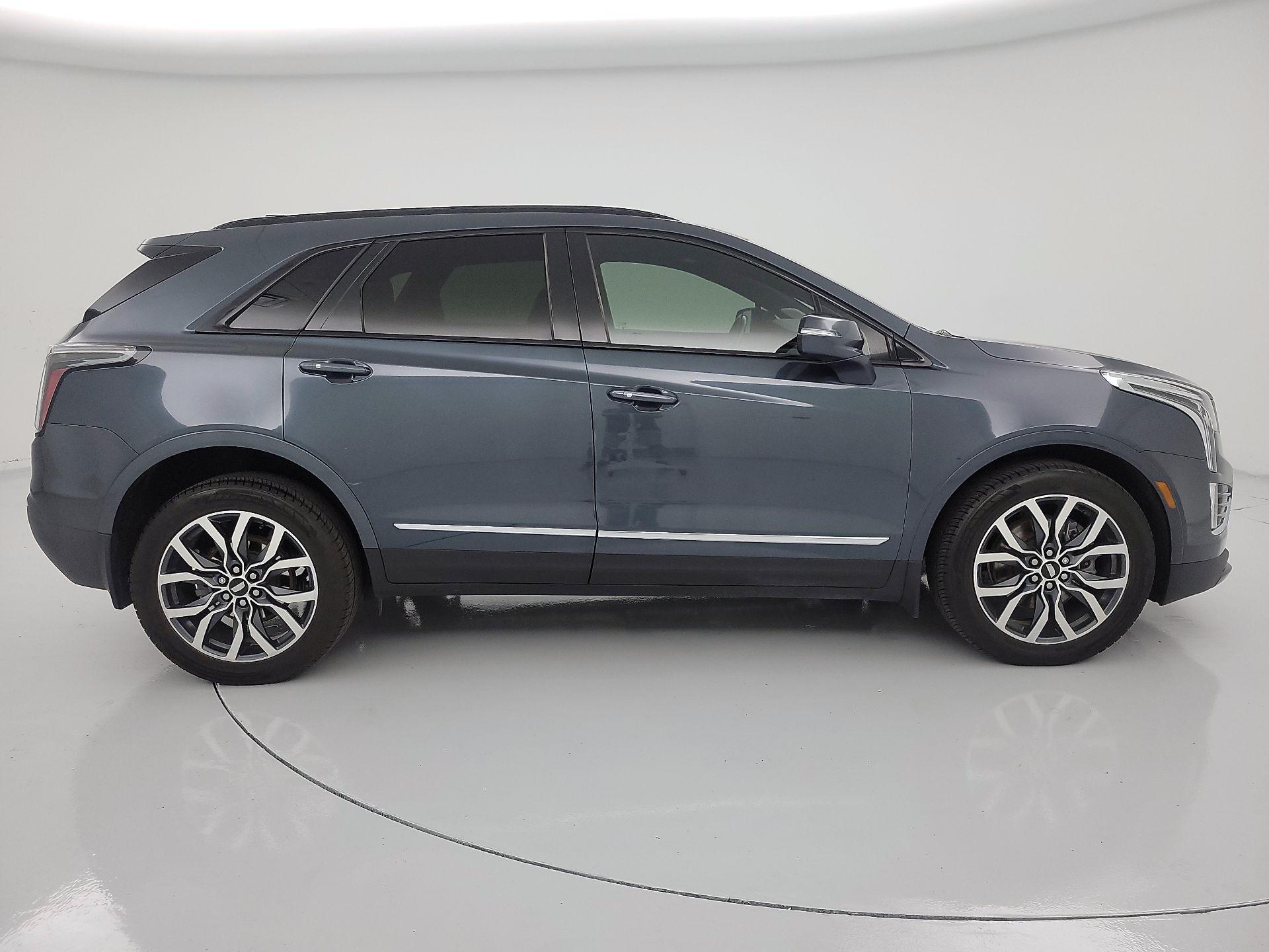 Thumbnail: 2021 Cadillac XT5 - 4