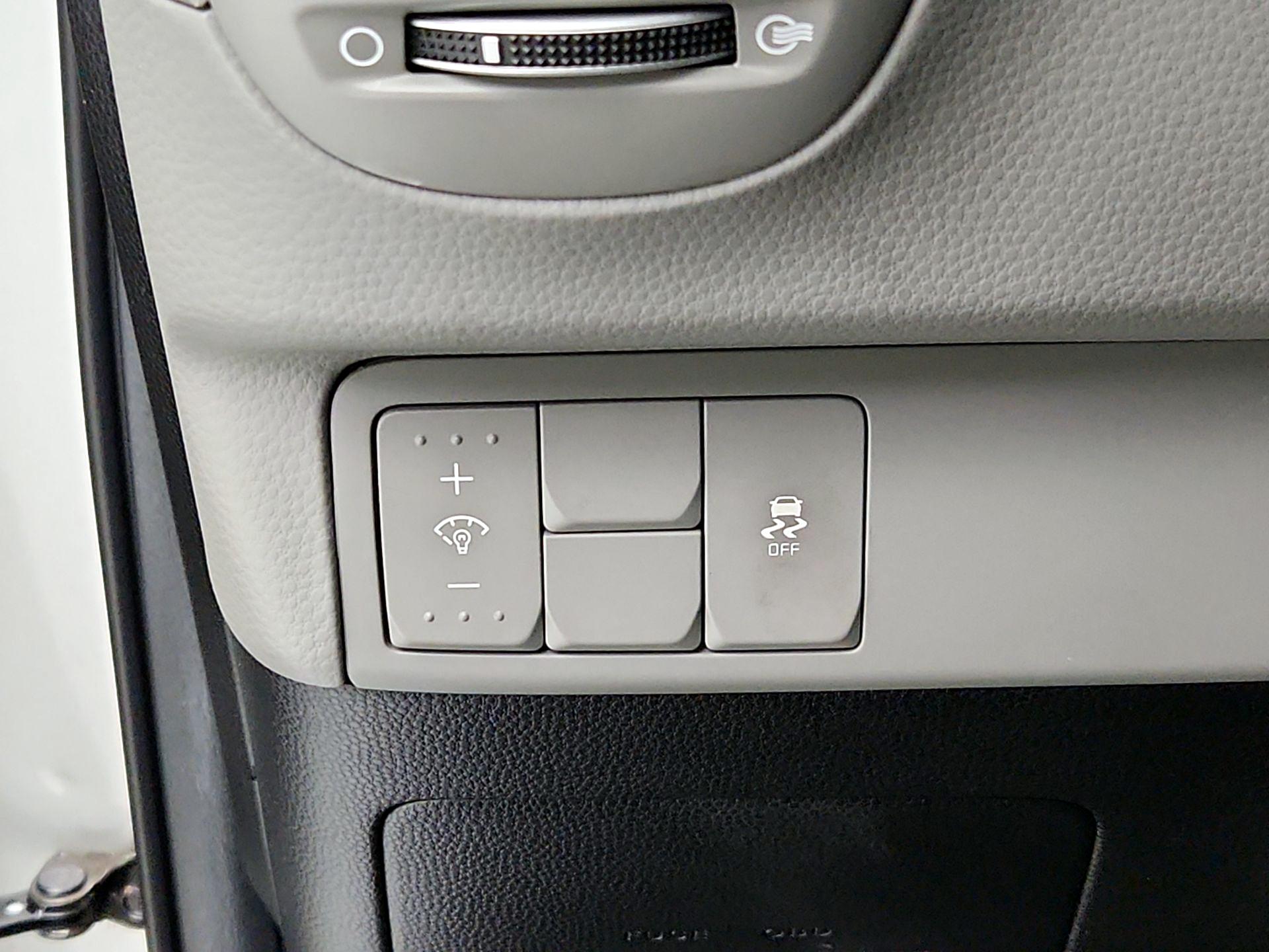 Thumbnail: 2018 Kia Soul - 13