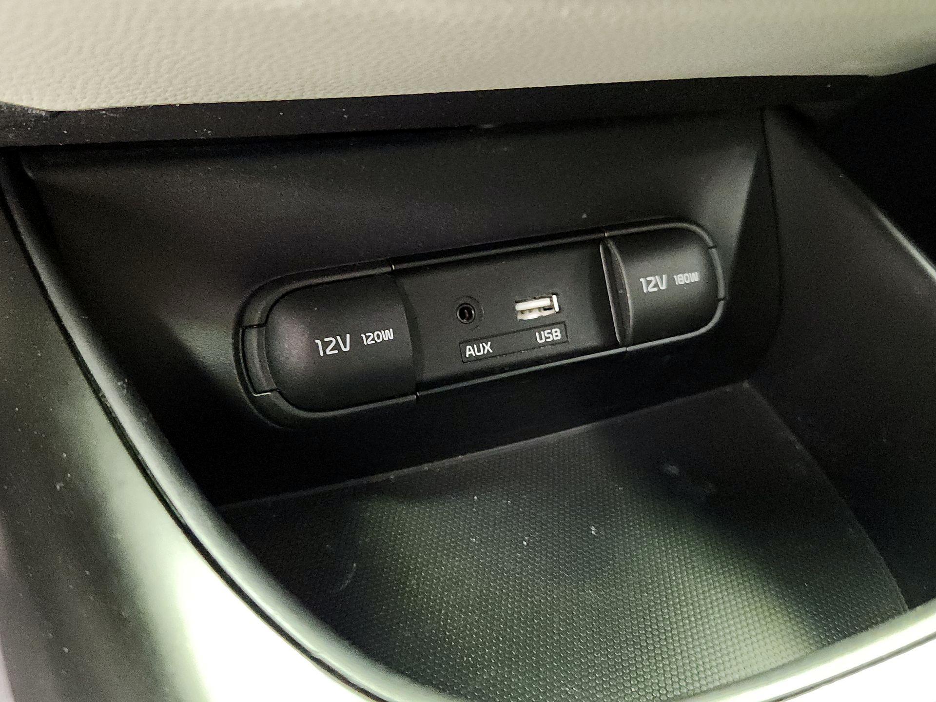 Thumbnail: 2018 Kia Soul - 18