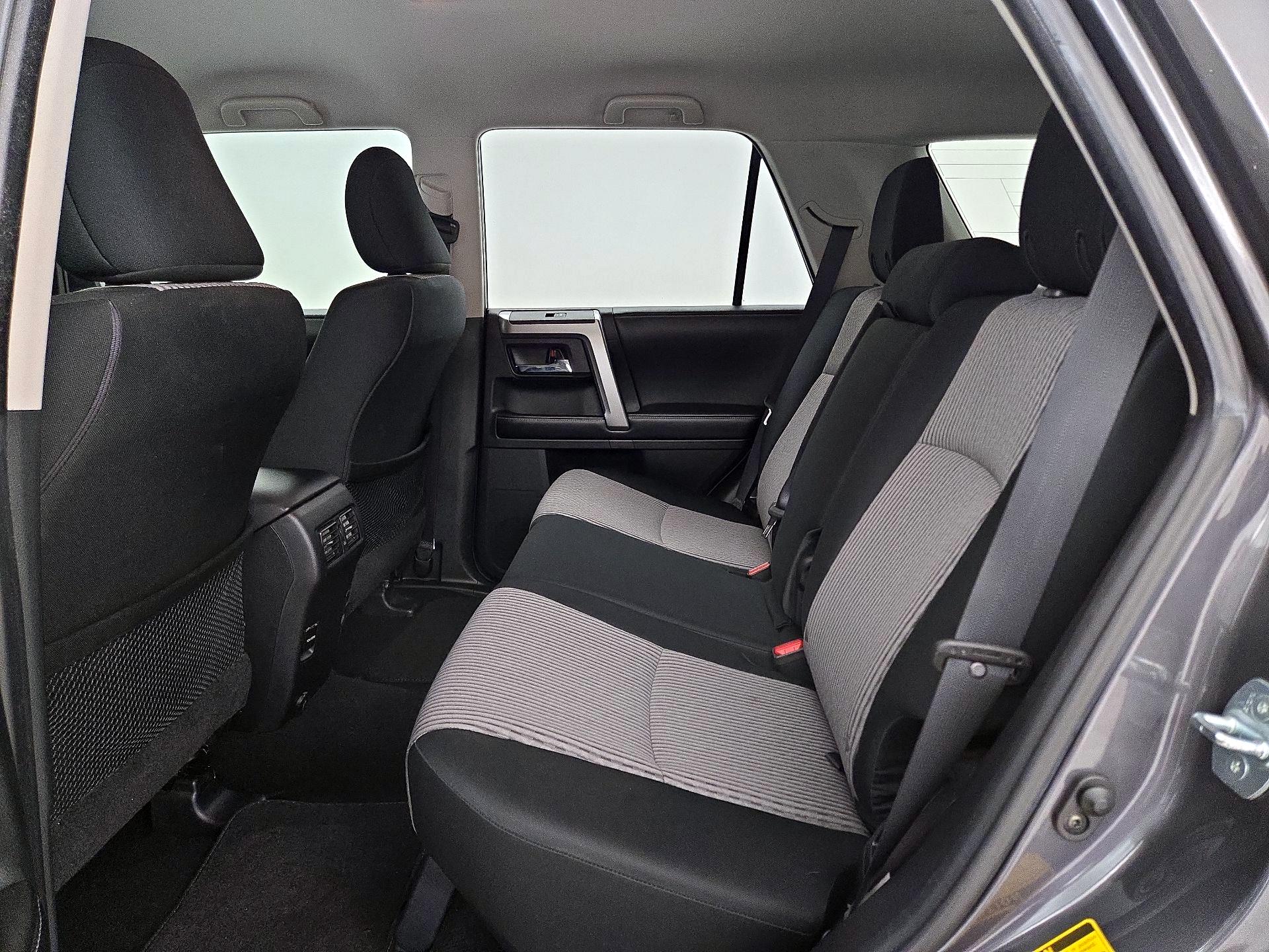 Thumbnail: 2016 Toyota 4Runner - 20