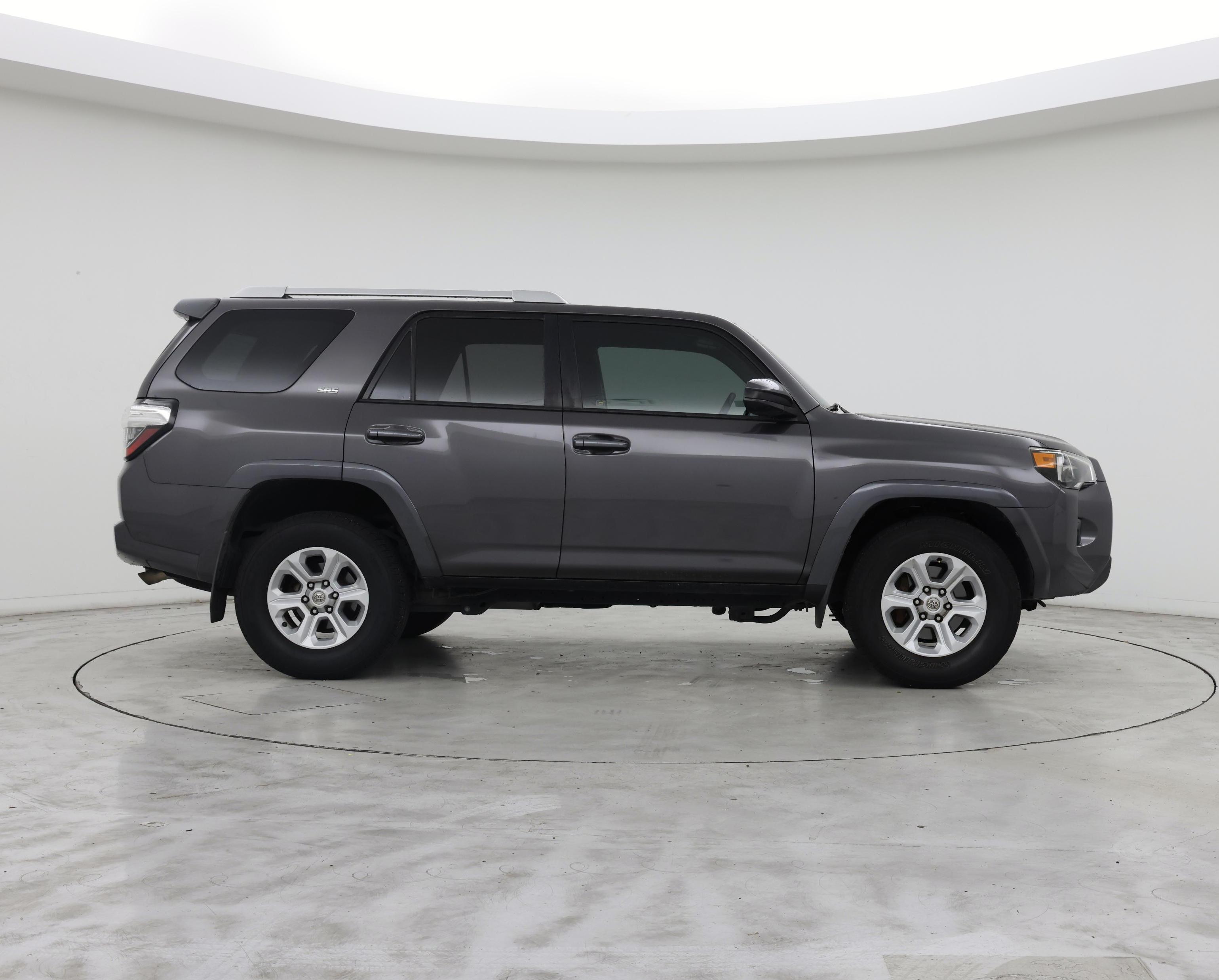 Thumbnail: 2016 Toyota 4Runner - 7