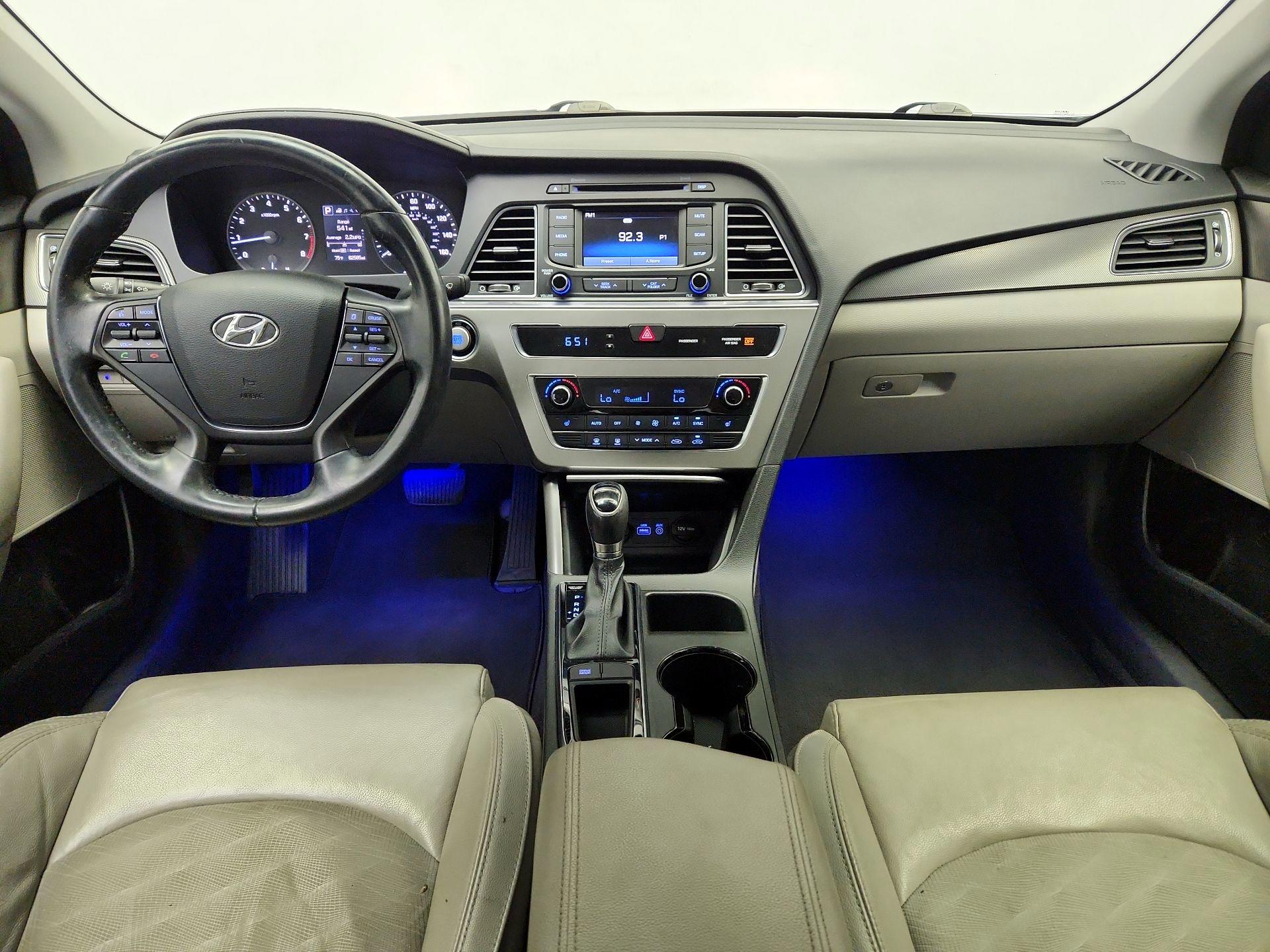 Thumbnail: 2015 Hyundai Sonata - 9