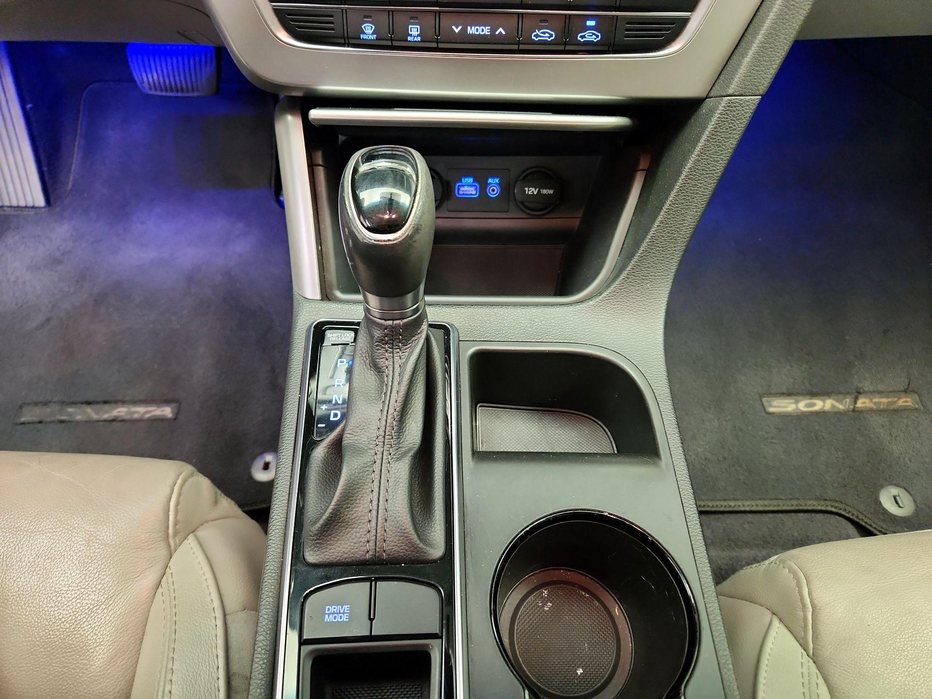 Thumbnail: 2015 Hyundai Sonata - 17