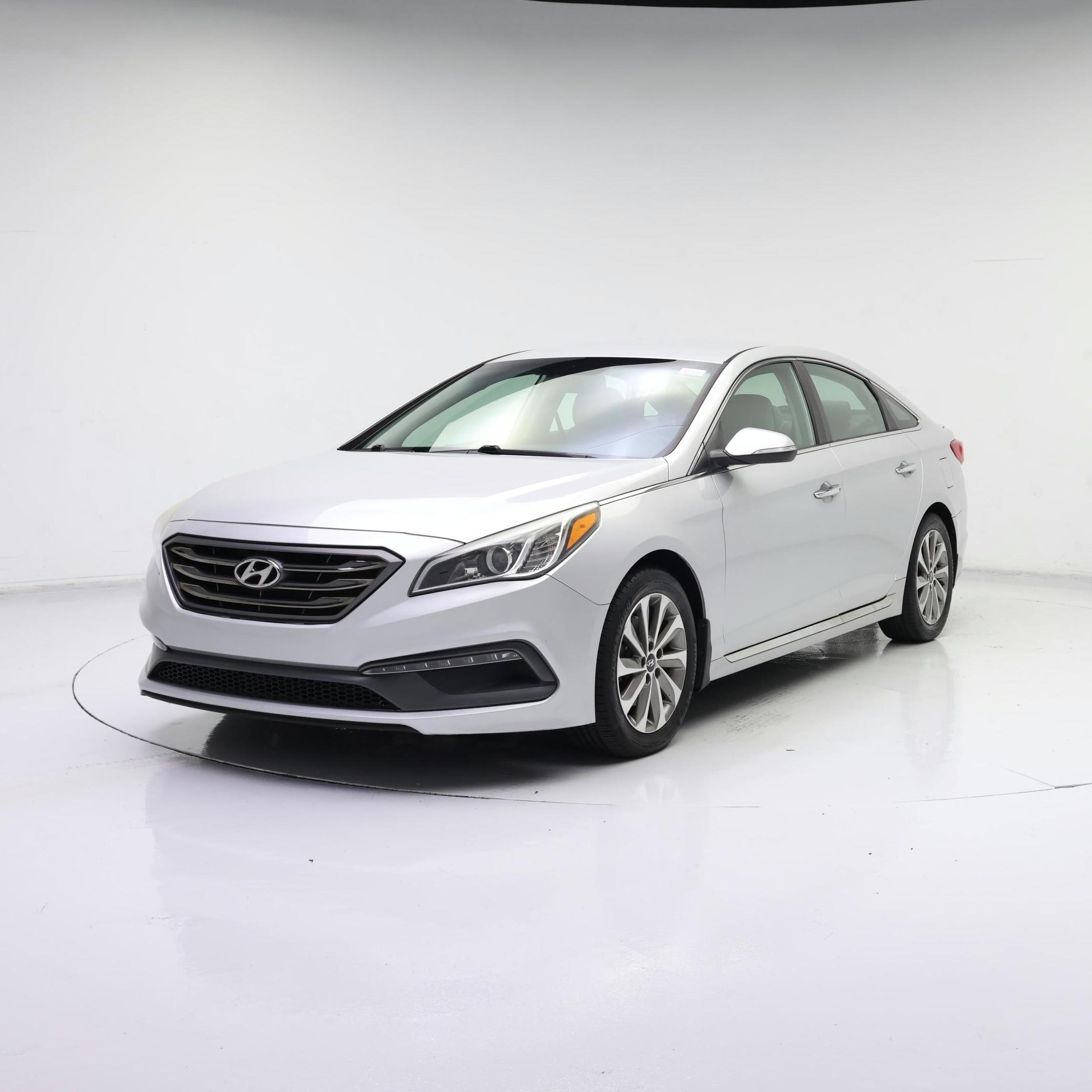 Thumbnail: 2015 Hyundai Sonata - 4