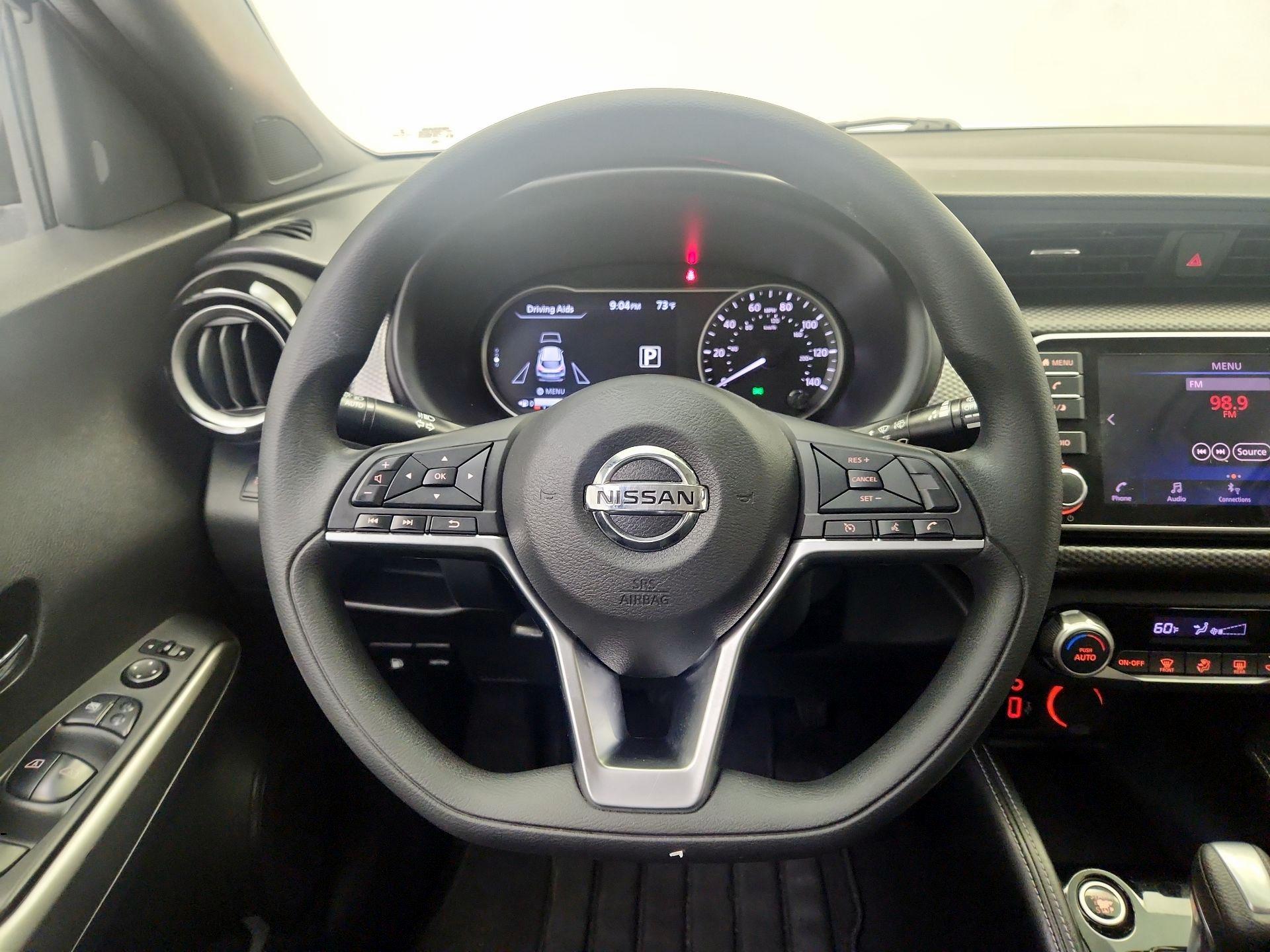 Thumbnail: 2018 Nissan Kicks - 10
