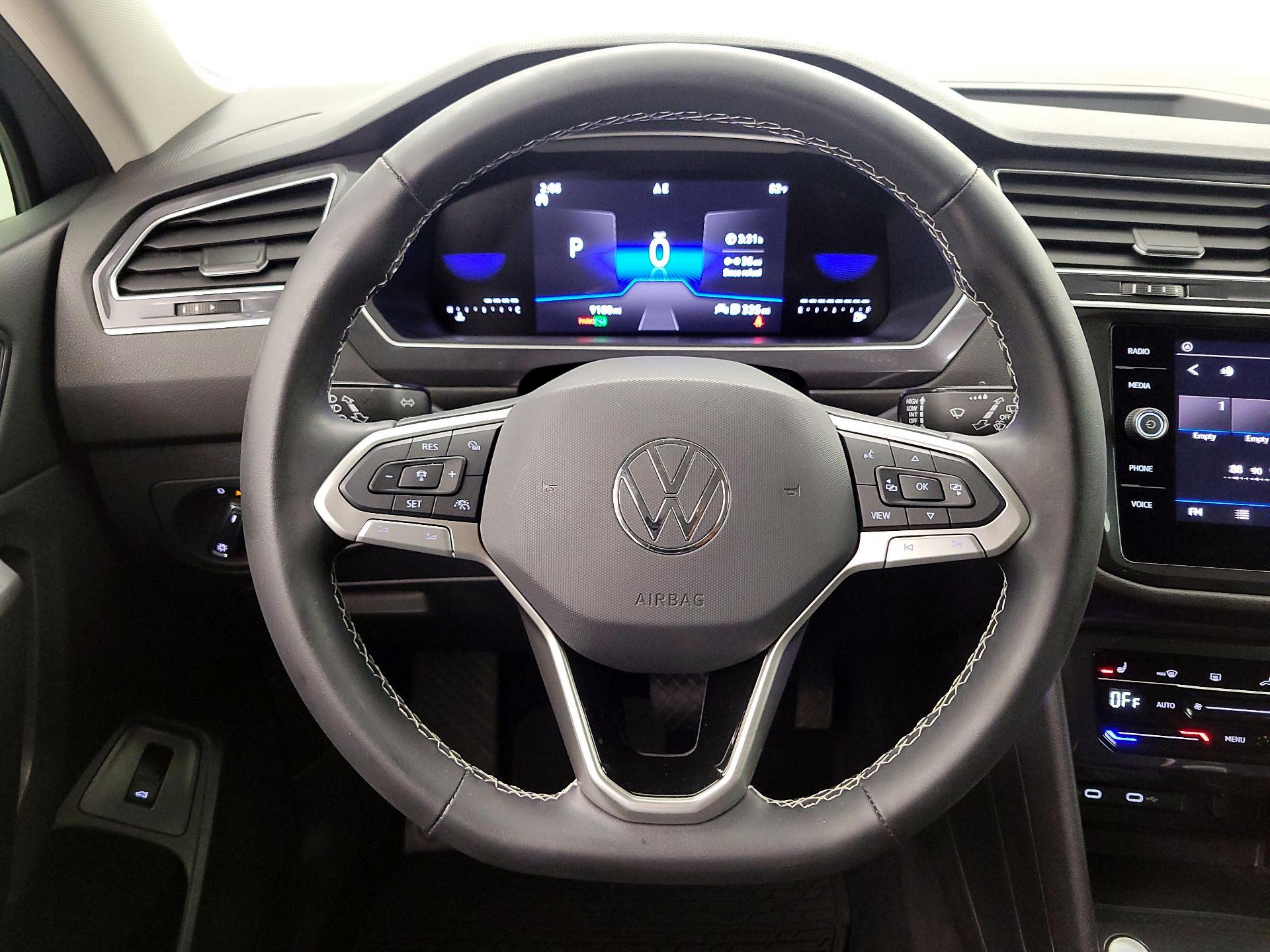 Thumbnail: 2024 Volkswagen Tiguan - 10