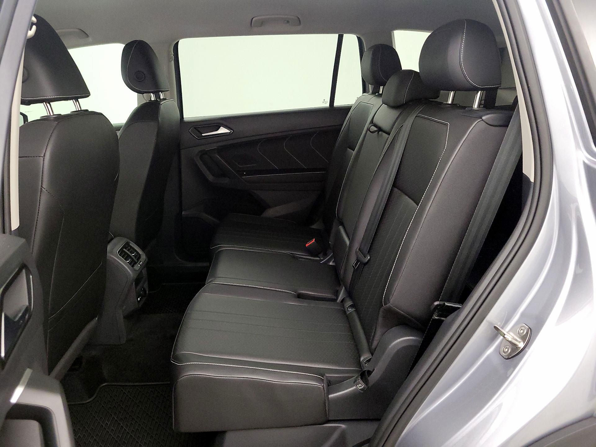 Thumbnail: 2024 Volkswagen Tiguan - 19