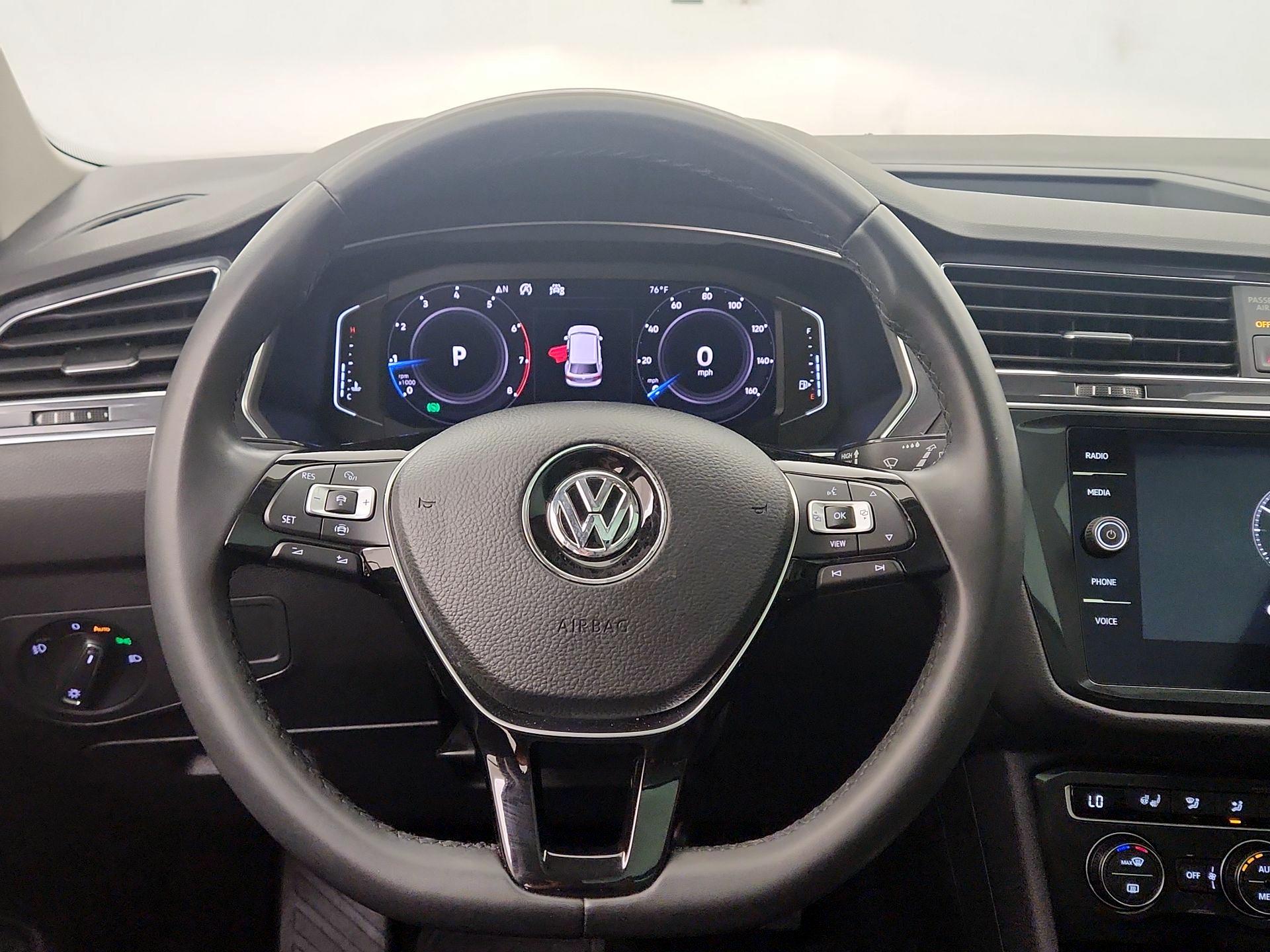 Thumbnail: 2020 Volkswagen Tiguan - 10