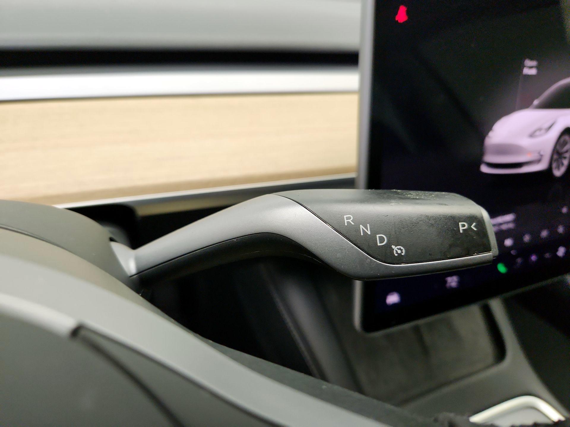 Thumbnail: 2022 Tesla Model 3 - 17