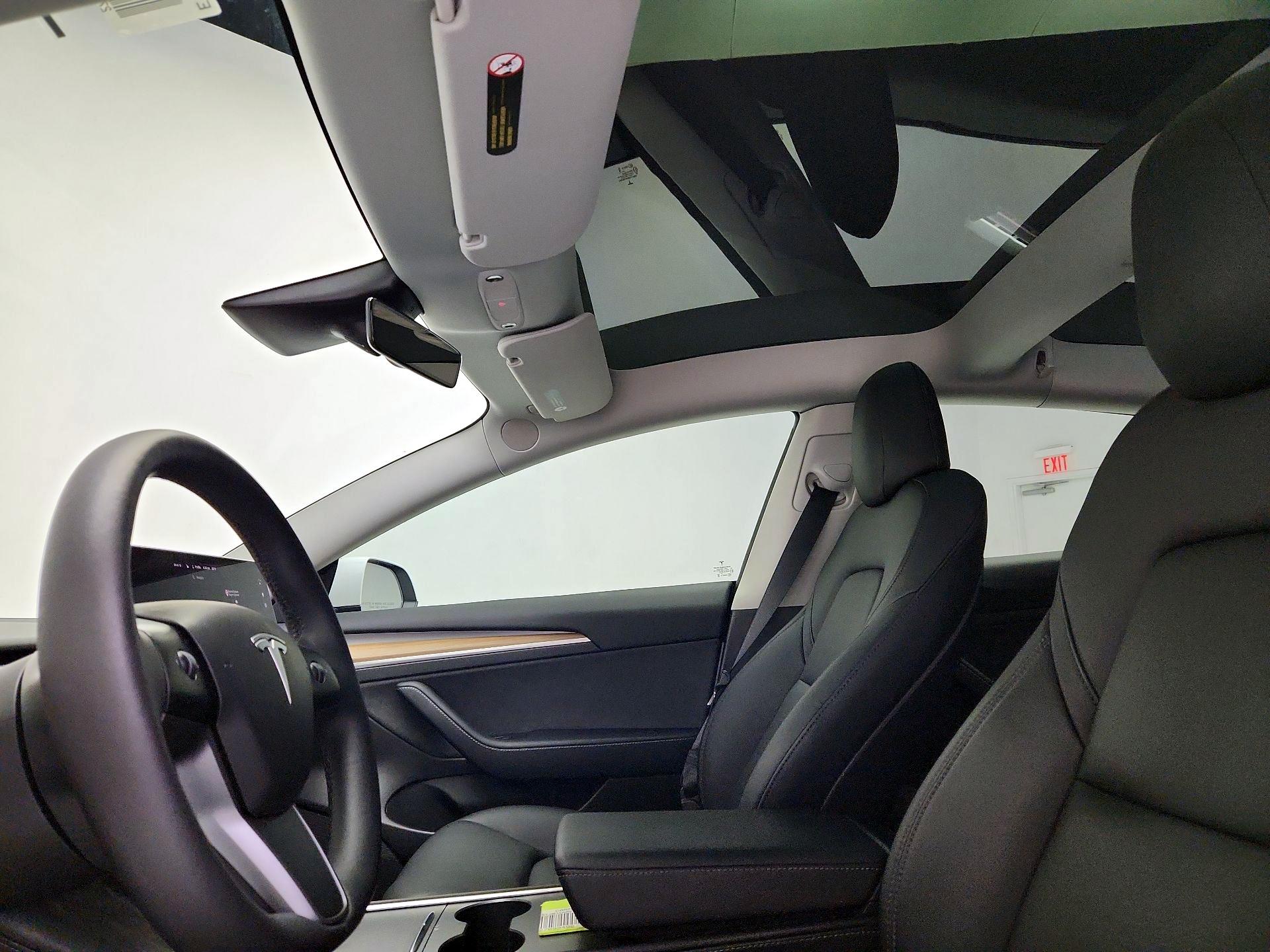 Thumbnail: 2022 Tesla Model 3 - 18