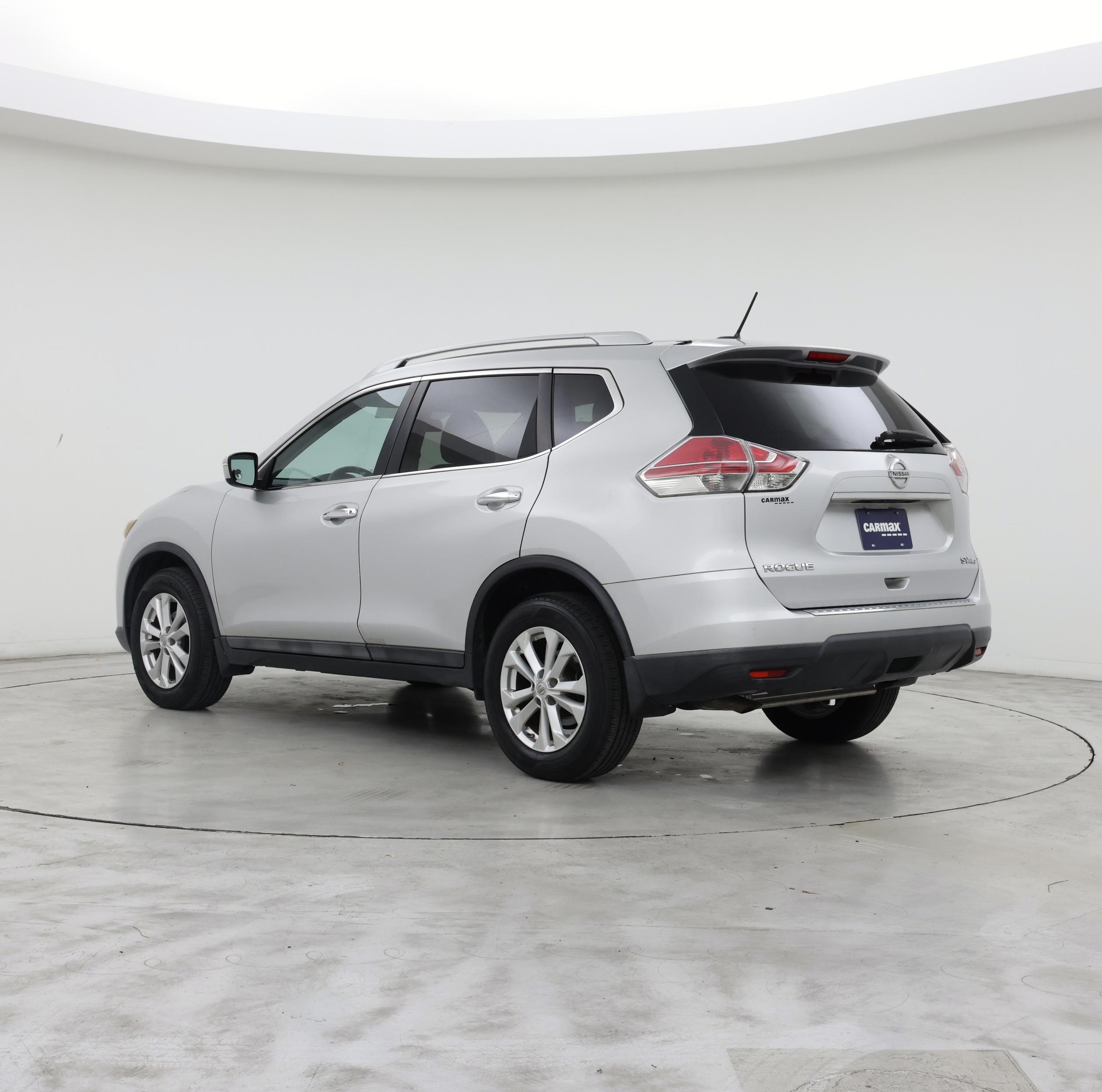 Thumbnail: 2015 Nissan Rogue - 2