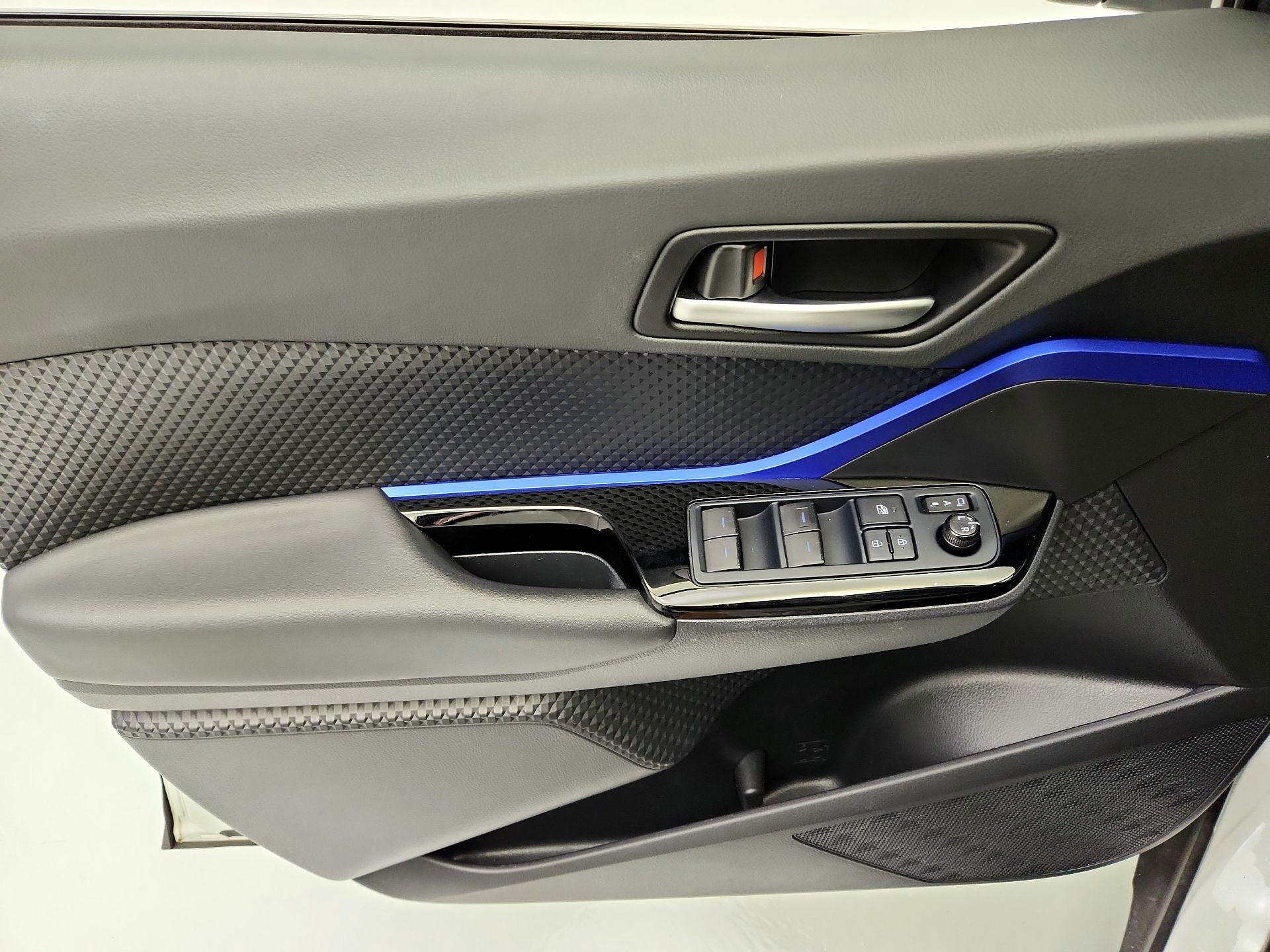 Thumbnail: 2021 Toyota C-HR - 12