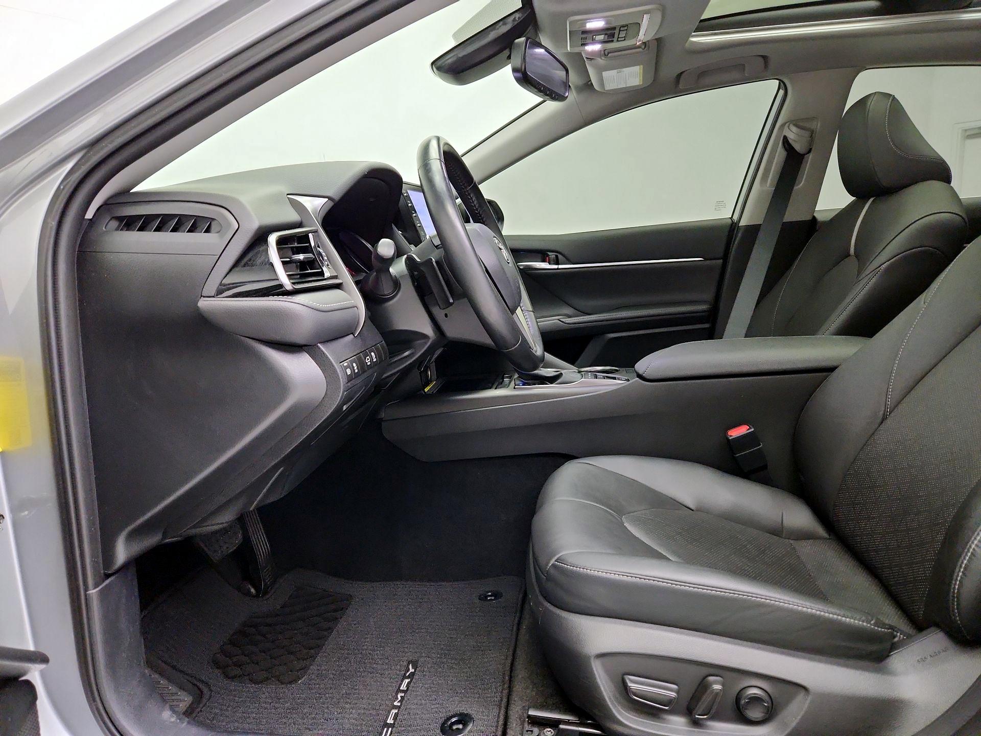 Thumbnail: 2021 Toyota Camry - 11