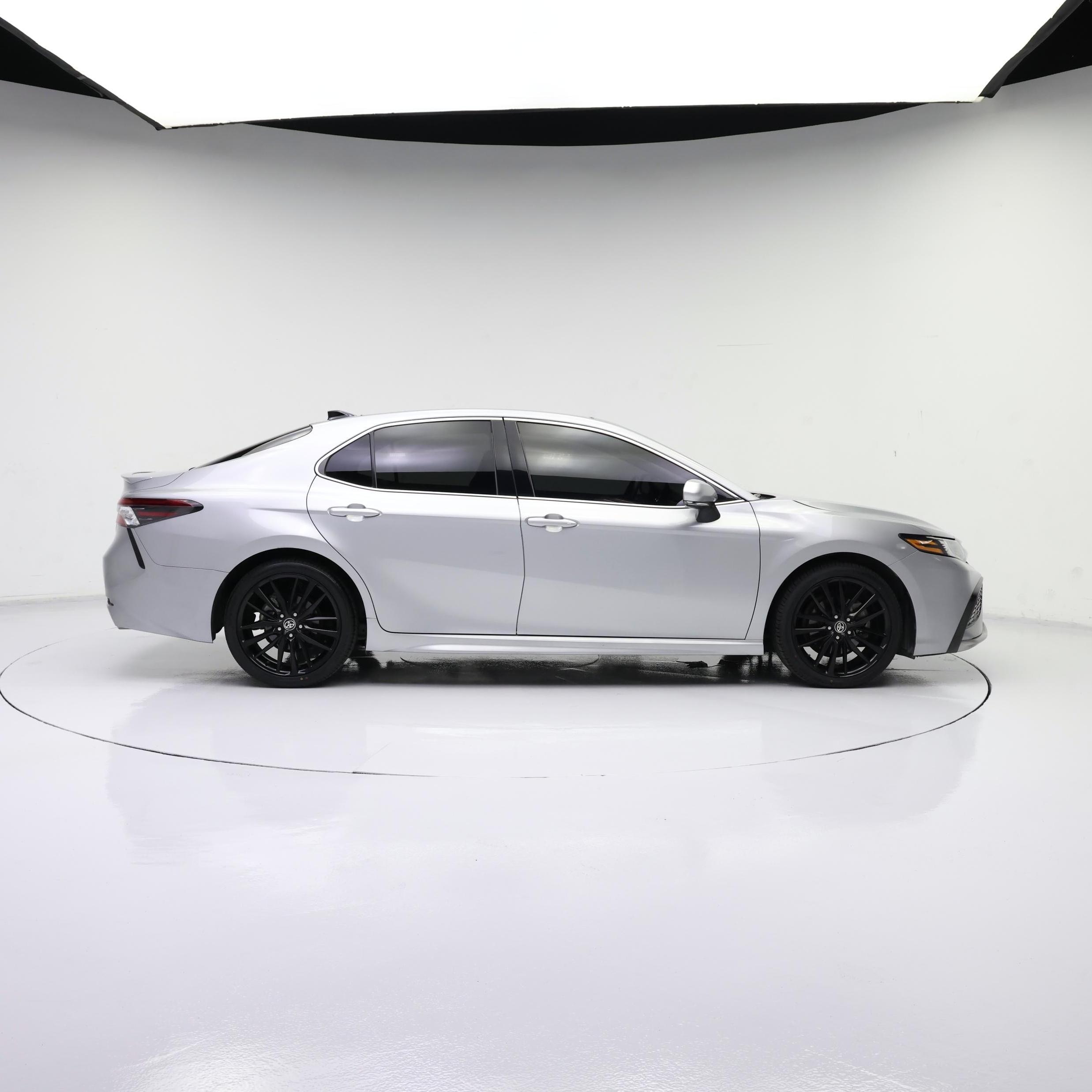 Thumbnail: 2021 Toyota Camry - 7
