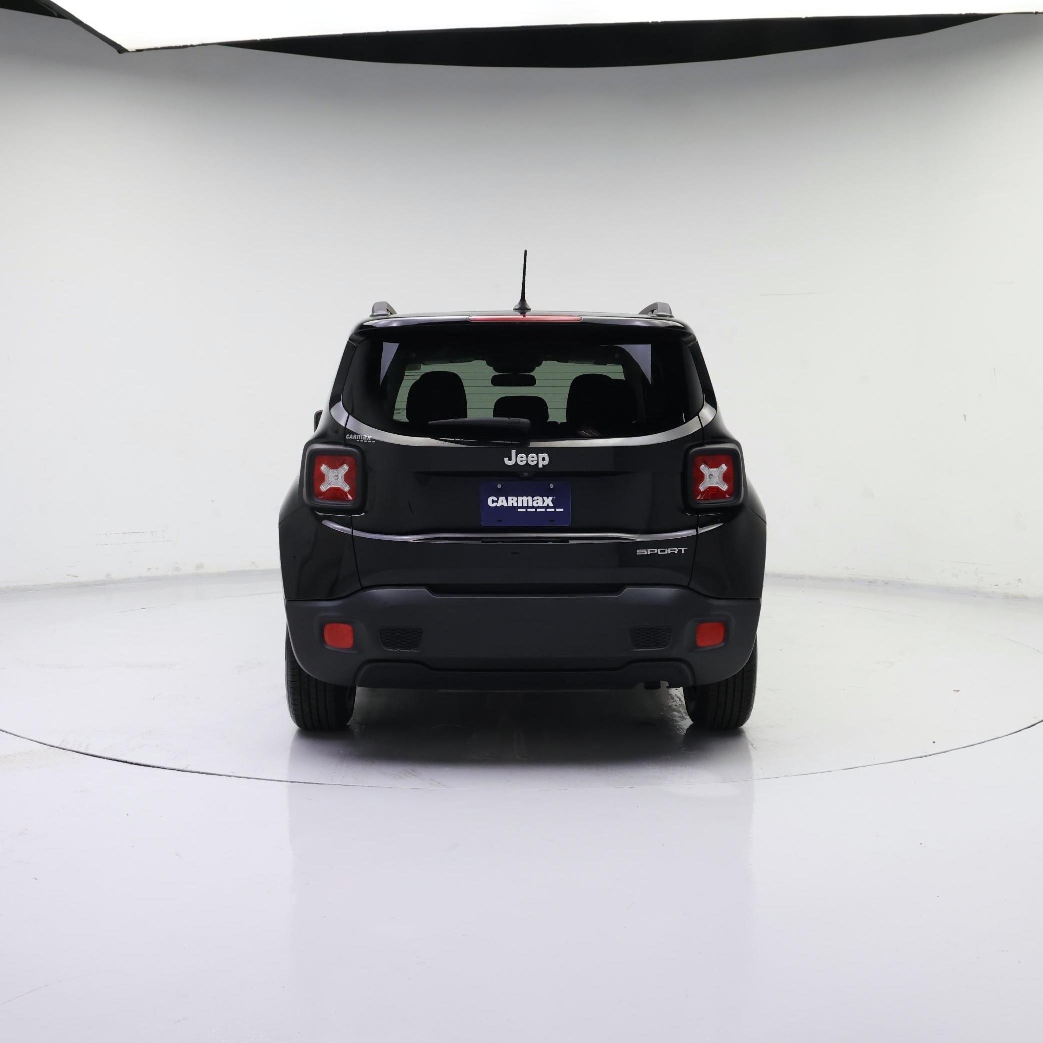 Thumbnail: 2016 Jeep Renegade - 6
