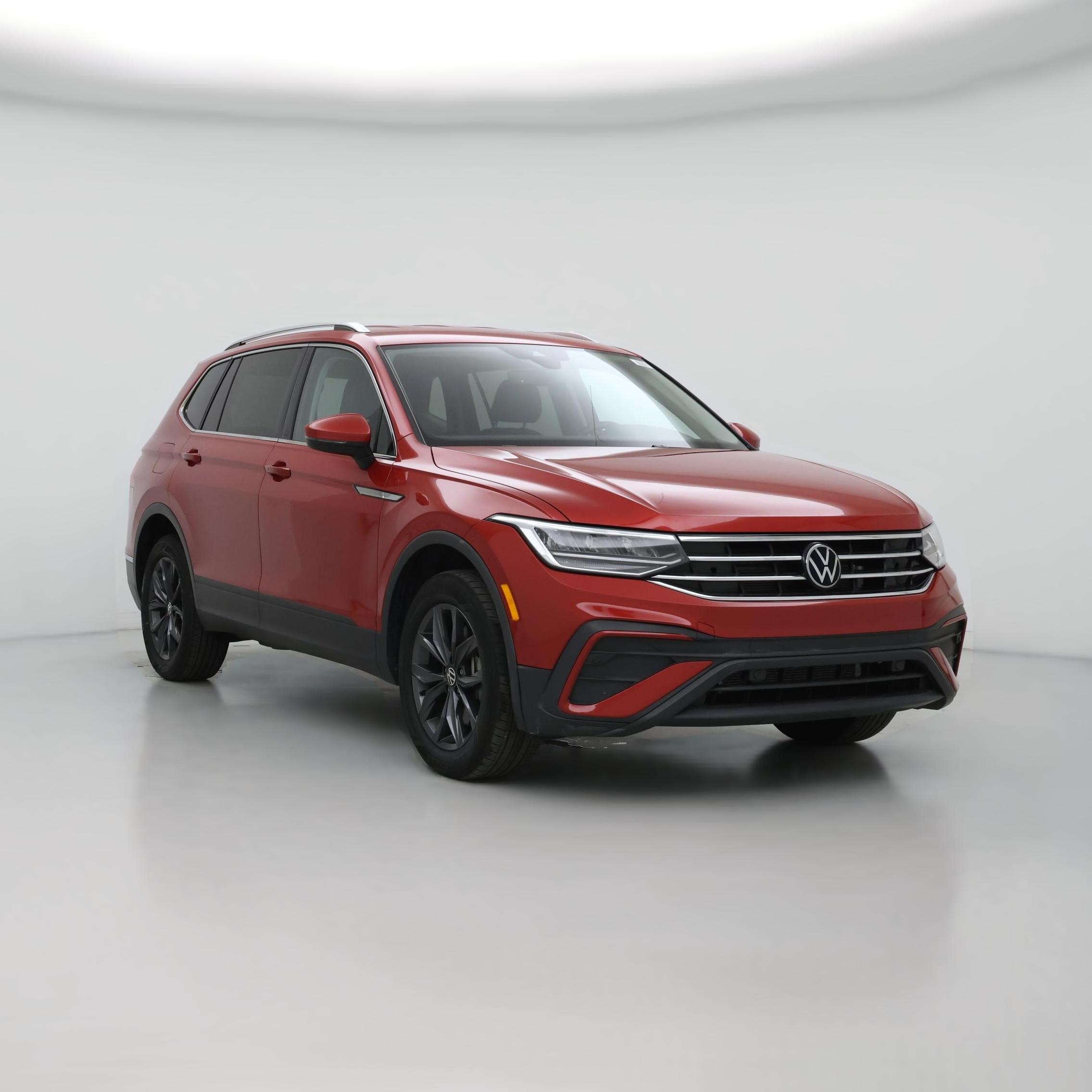 Thumbnail: 2023 Volkswagen Tiguan - 1