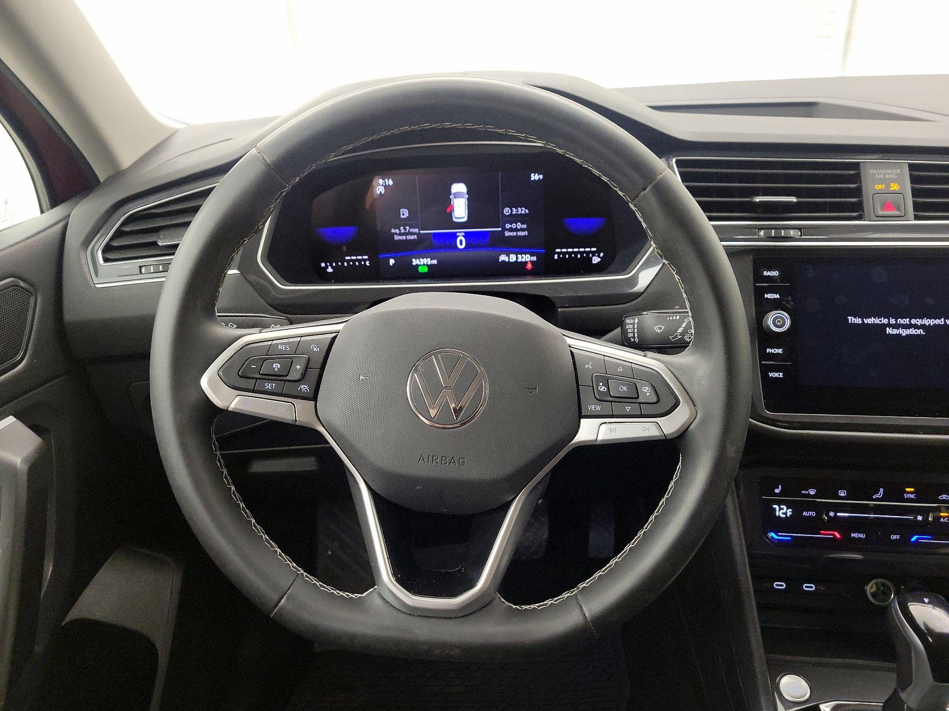 Thumbnail: 2023 Volkswagen Tiguan - 10