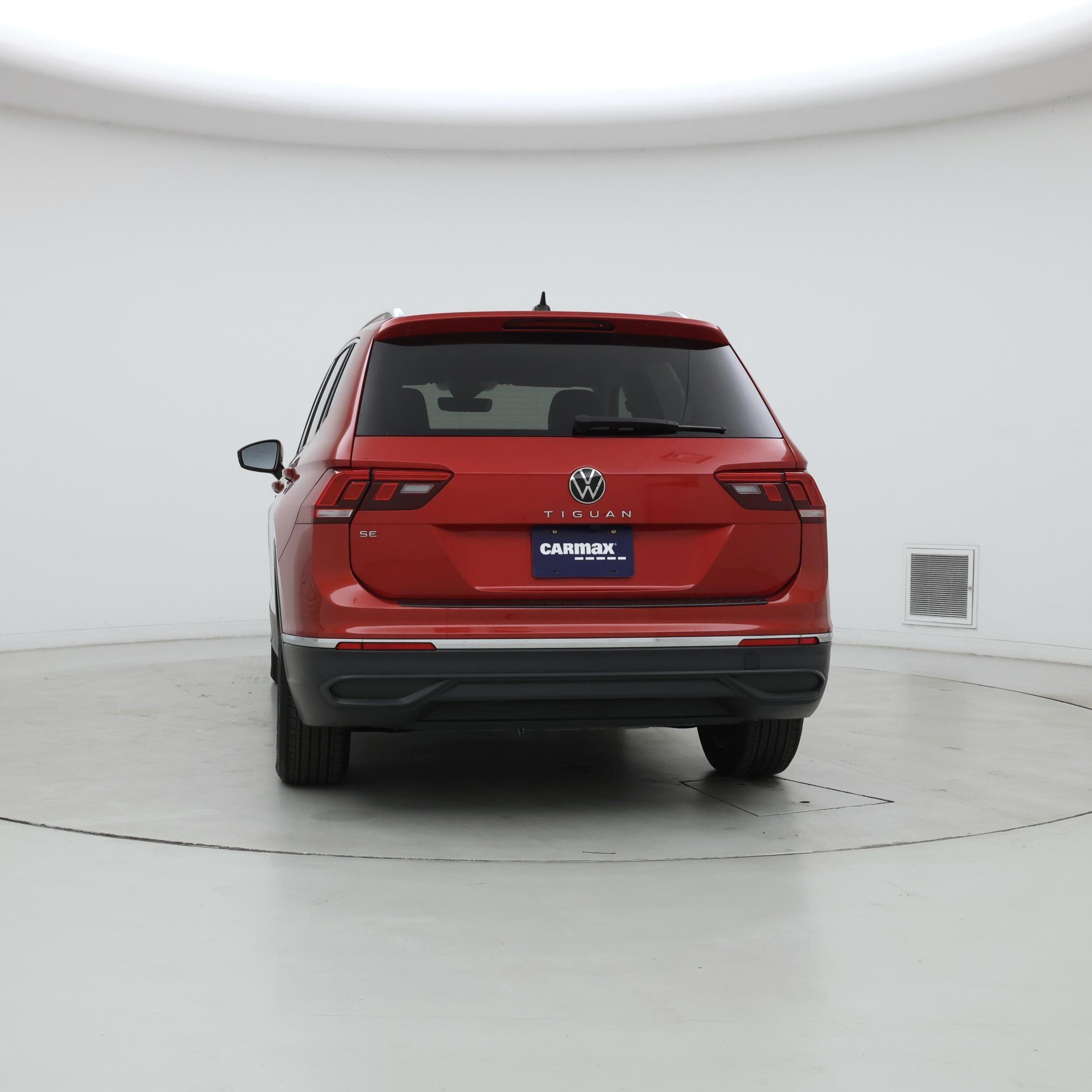 Thumbnail: 2023 Volkswagen Tiguan - 6