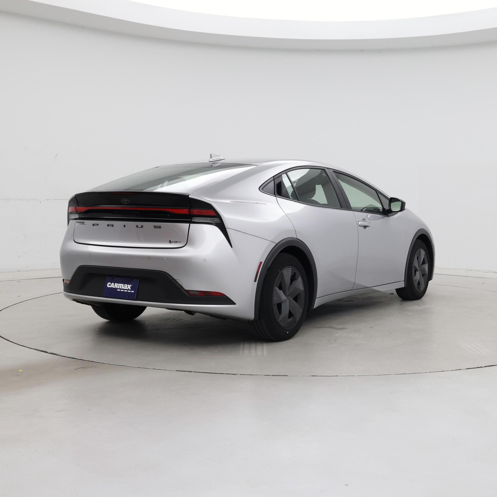 Thumbnail: 2024 Toyota Prius - 8