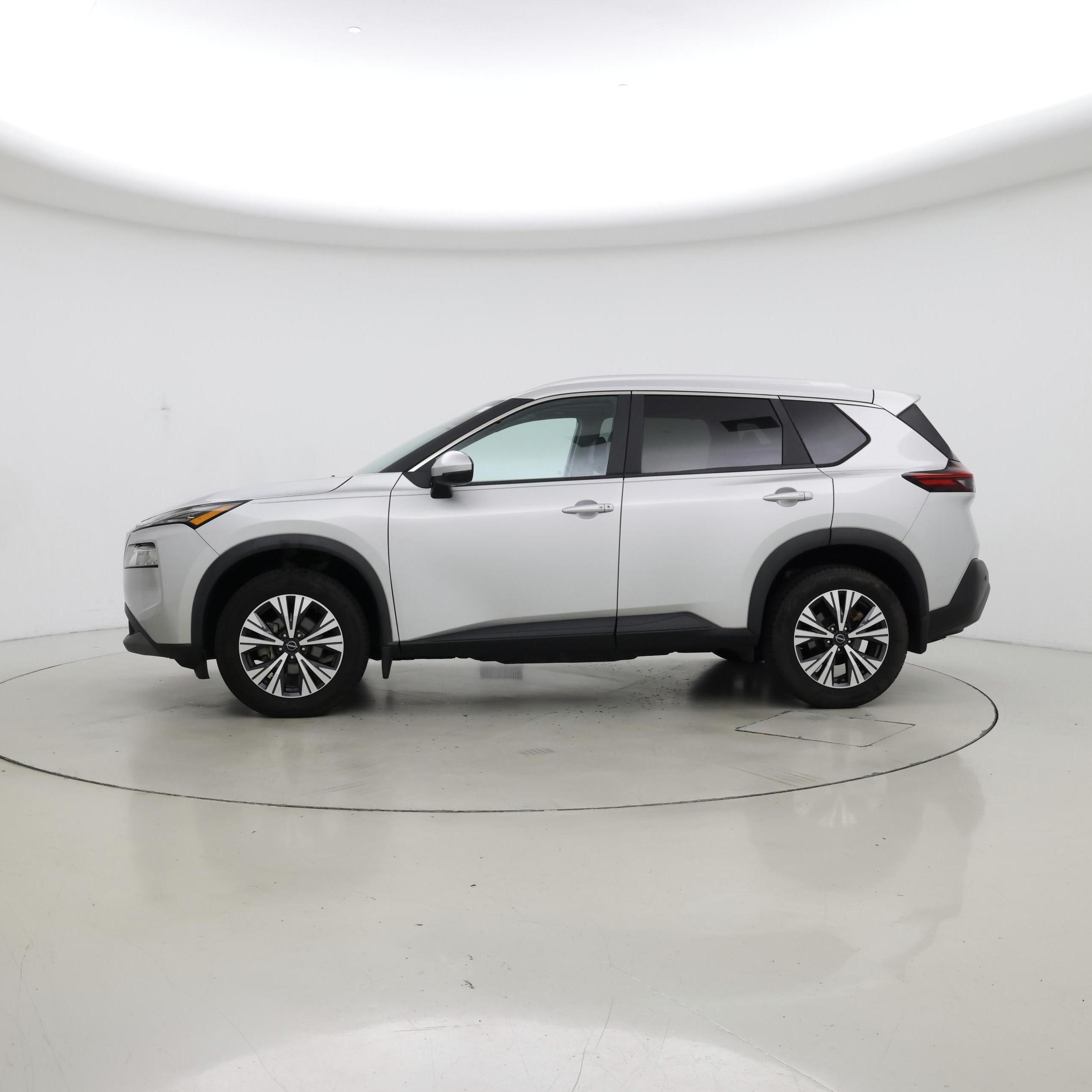 Thumbnail: 2023 Nissan Rogue - 3