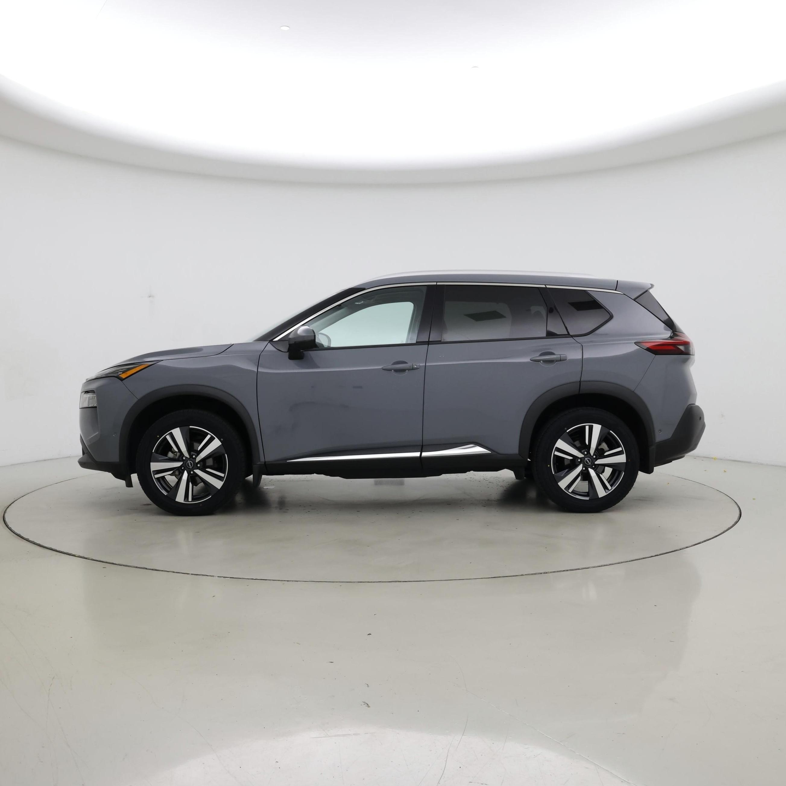 Thumbnail: 2022 Nissan Rogue - 3