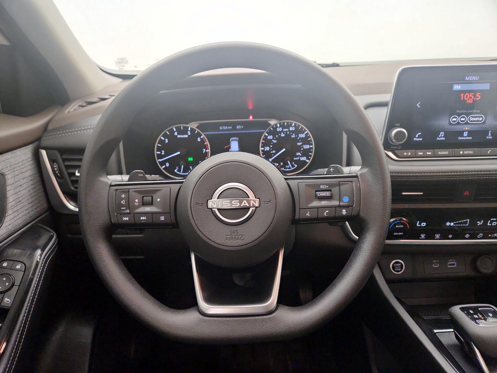 Thumbnail: 2023 Nissan Rogue - 10