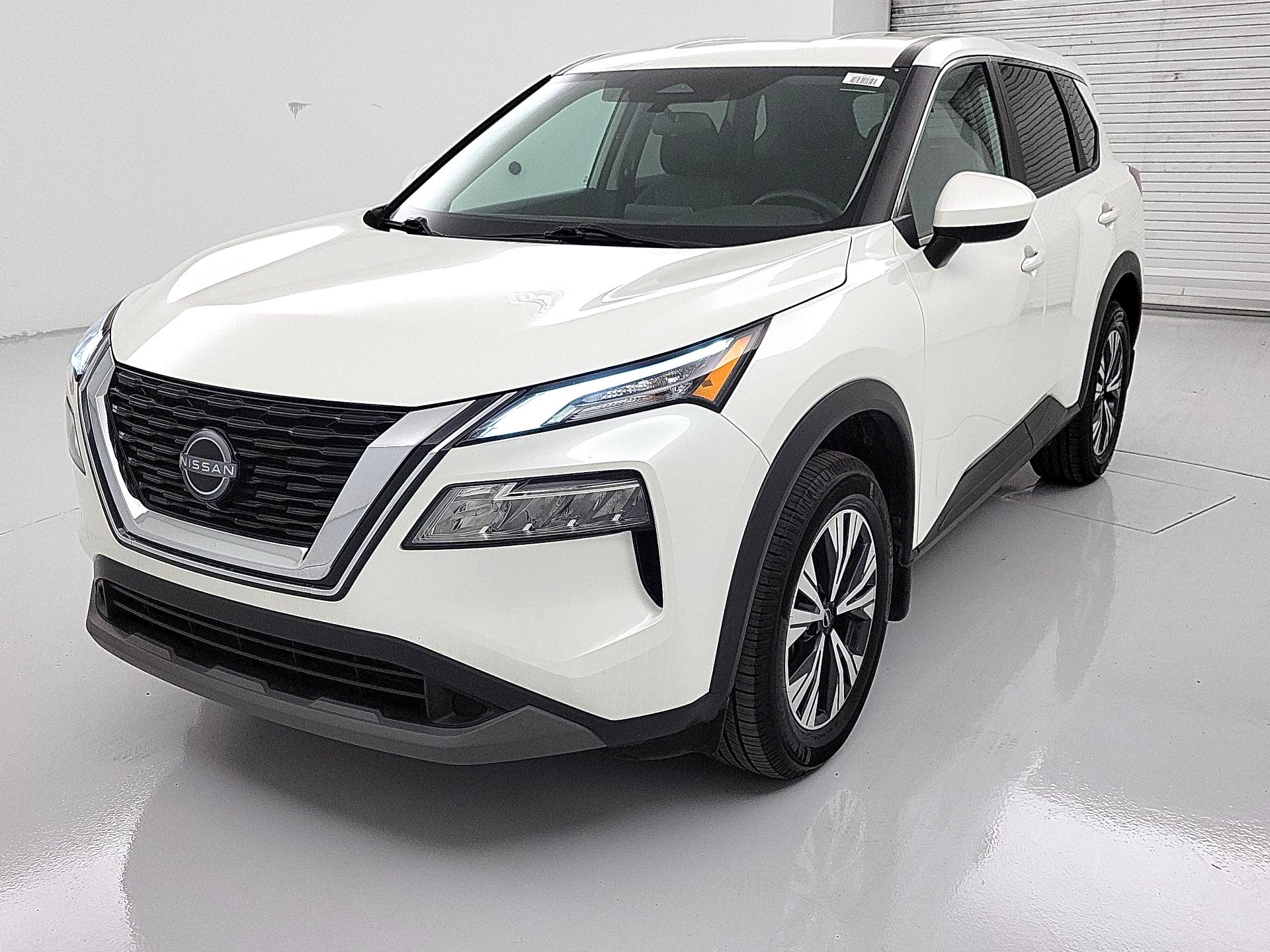 Thumbnail: 2023 Nissan Rogue - 3