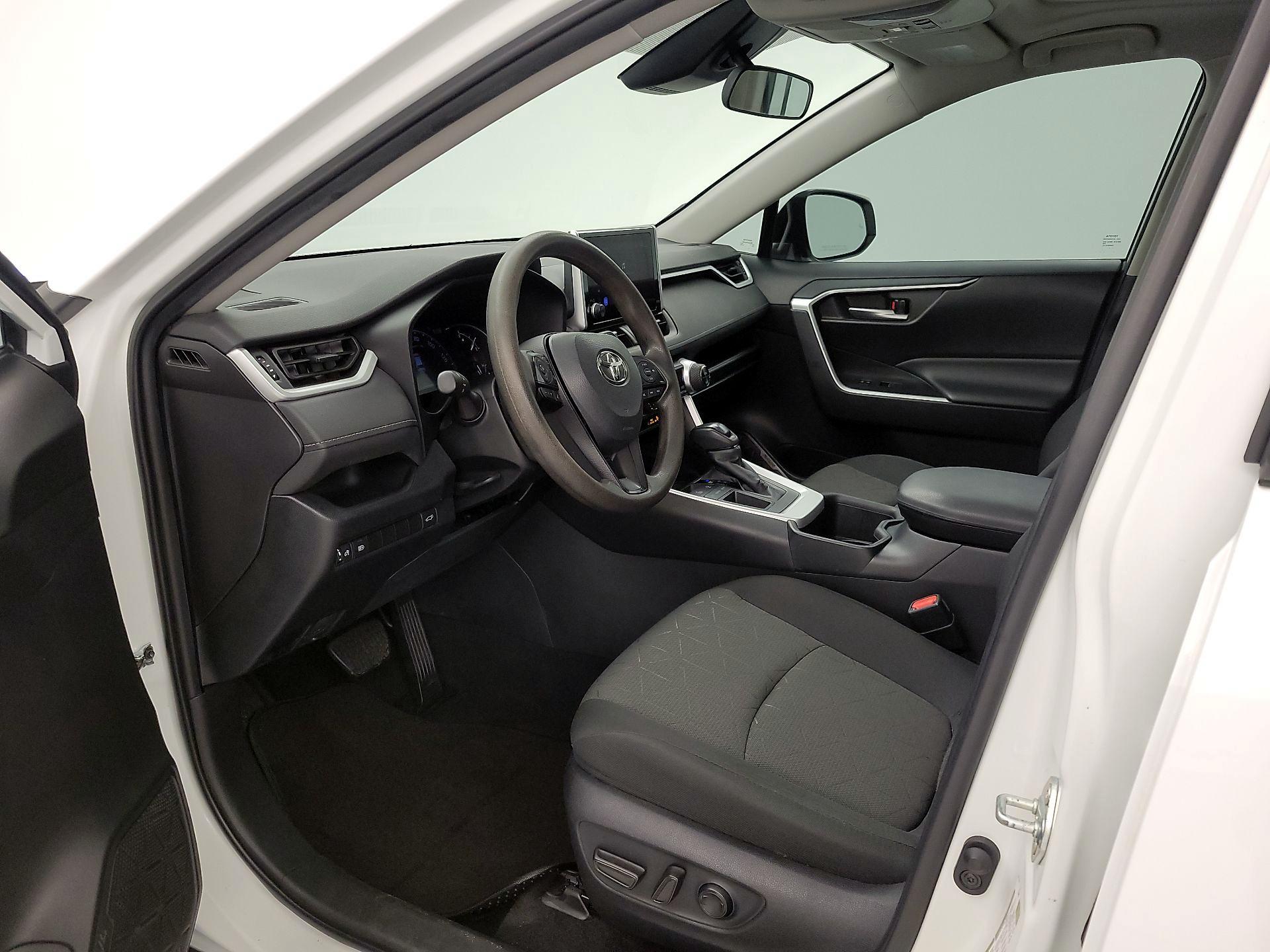 Thumbnail: 2023 Toyota RAV4 - 11