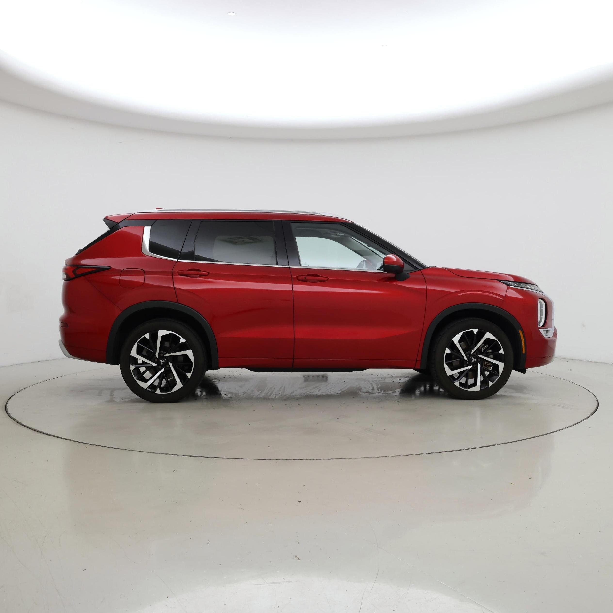 Thumbnail: 2024 Mitsubishi Outlander - 7