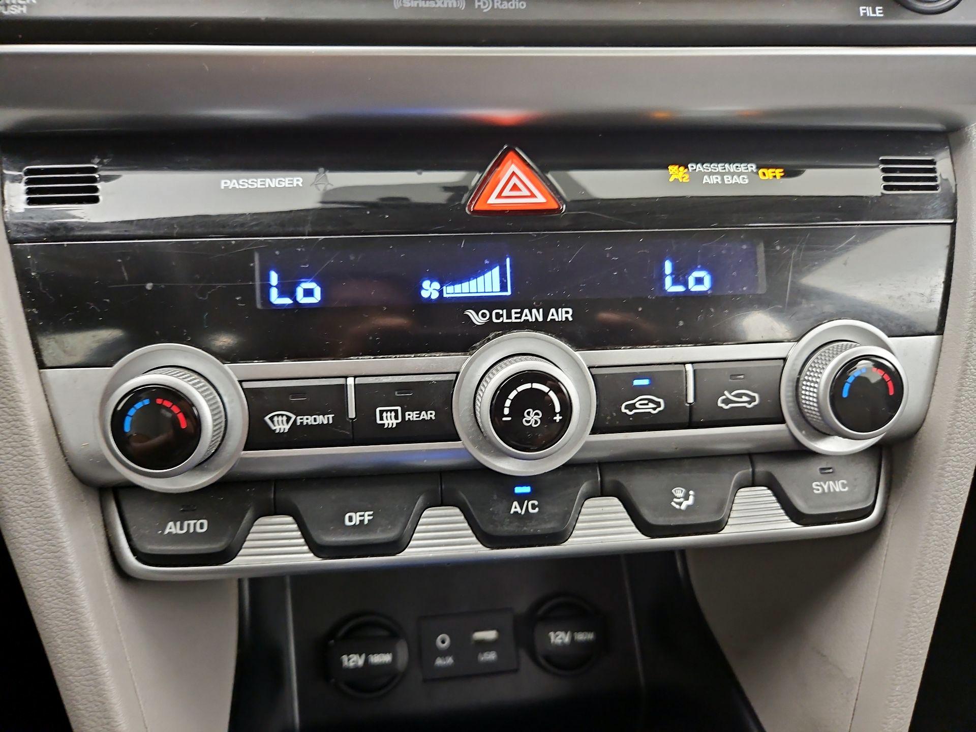 Thumbnail: 2020 Hyundai Elantra - 16