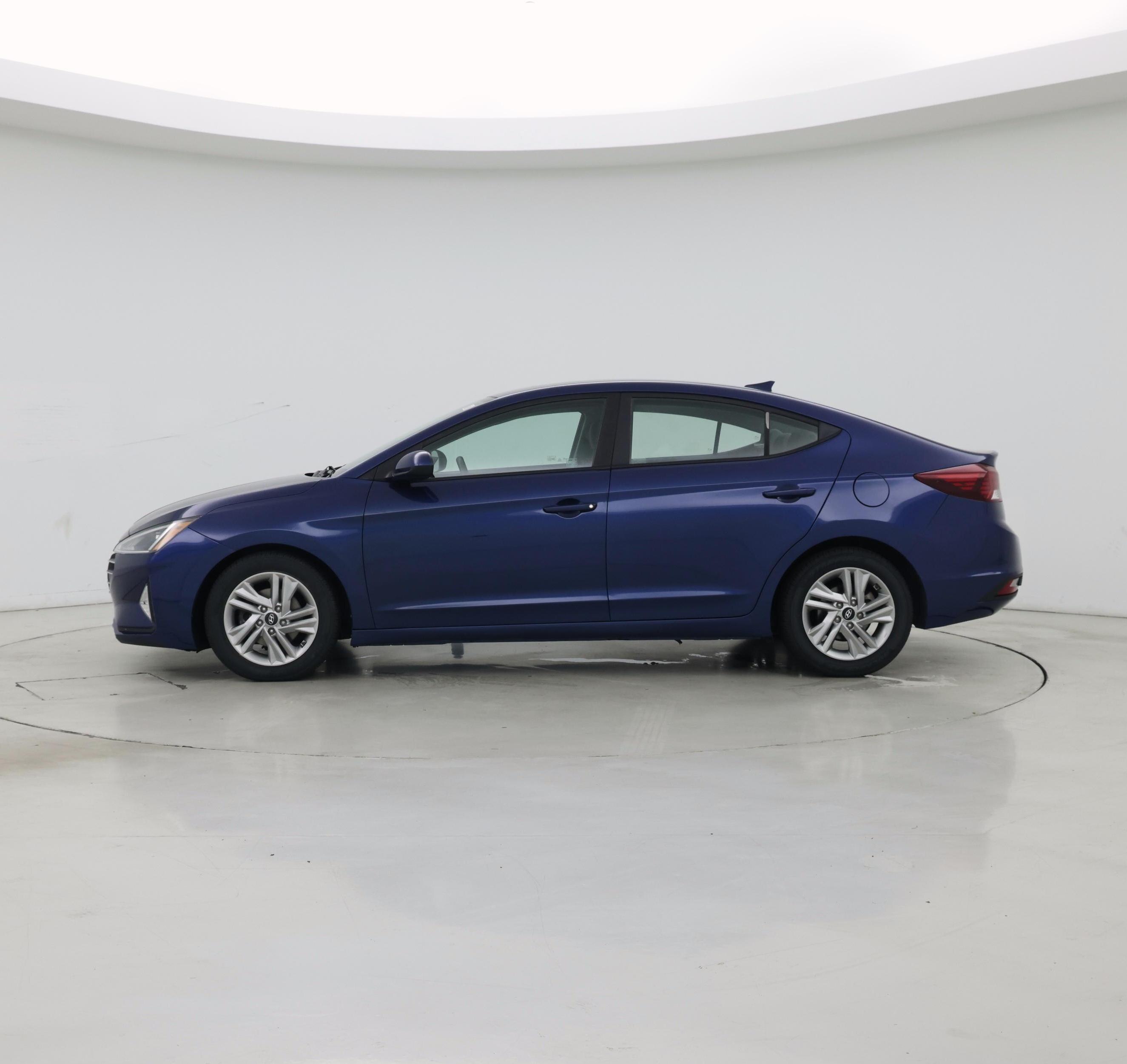 Thumbnail: 2020 Hyundai Elantra - 3