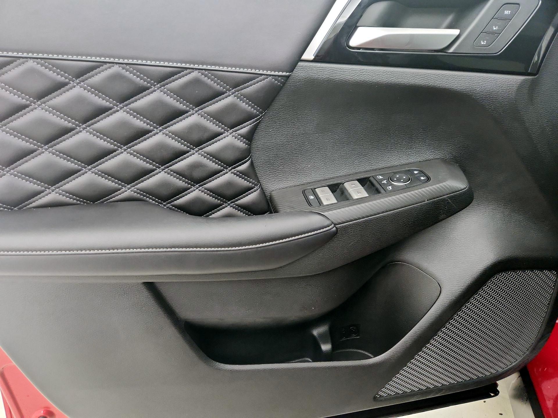 Thumbnail: 2024 Mitsubishi Outlander - 12