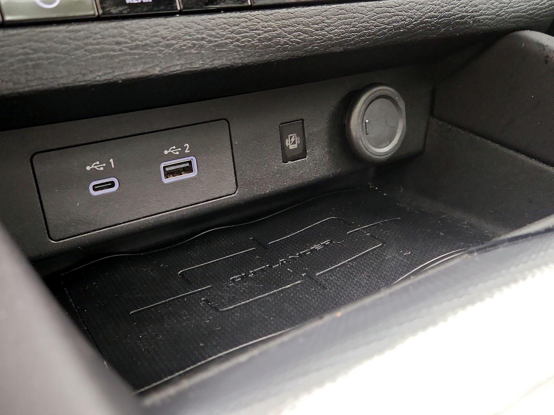 Thumbnail: 2024 Mitsubishi Outlander - 18