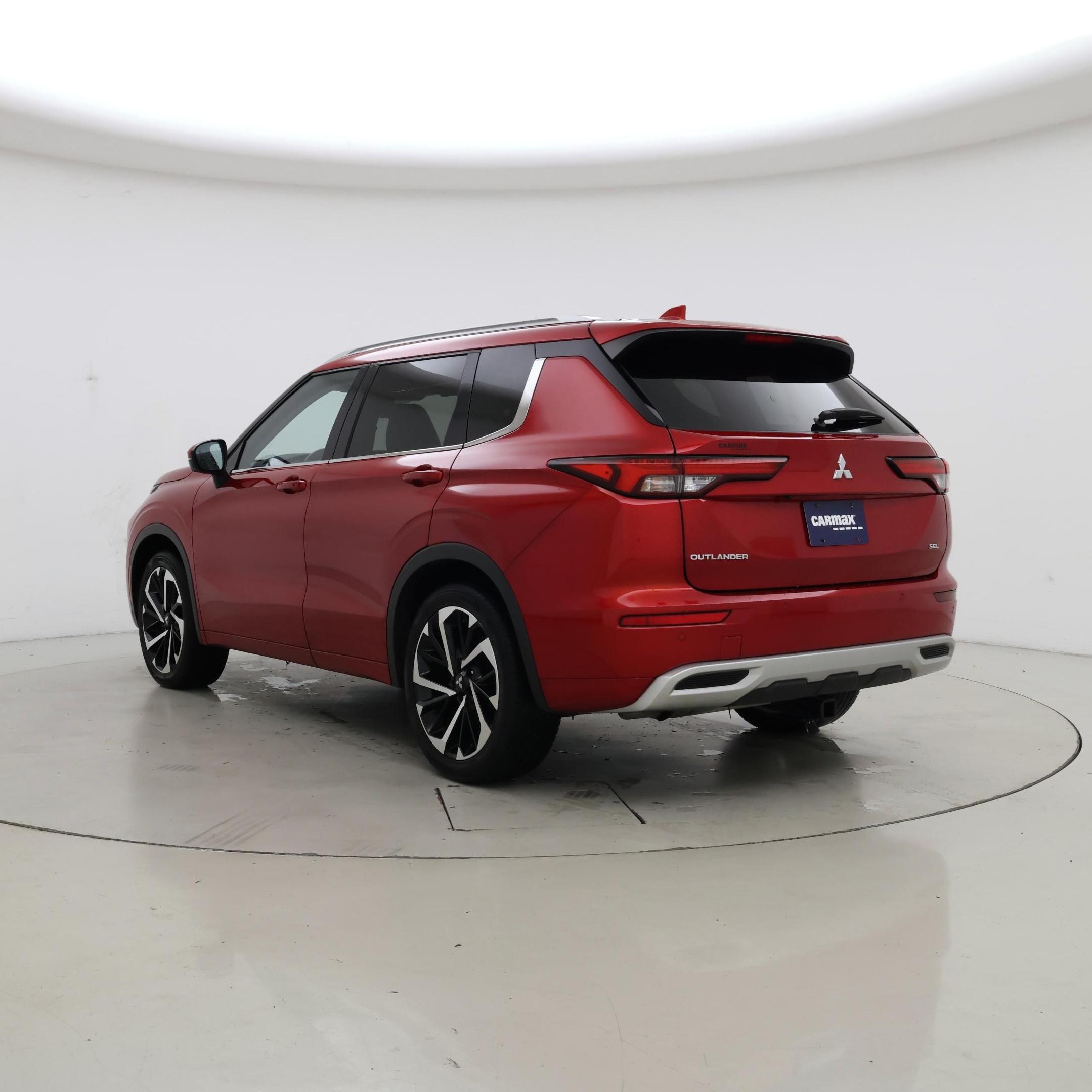 Thumbnail: 2024 Mitsubishi Outlander - 2