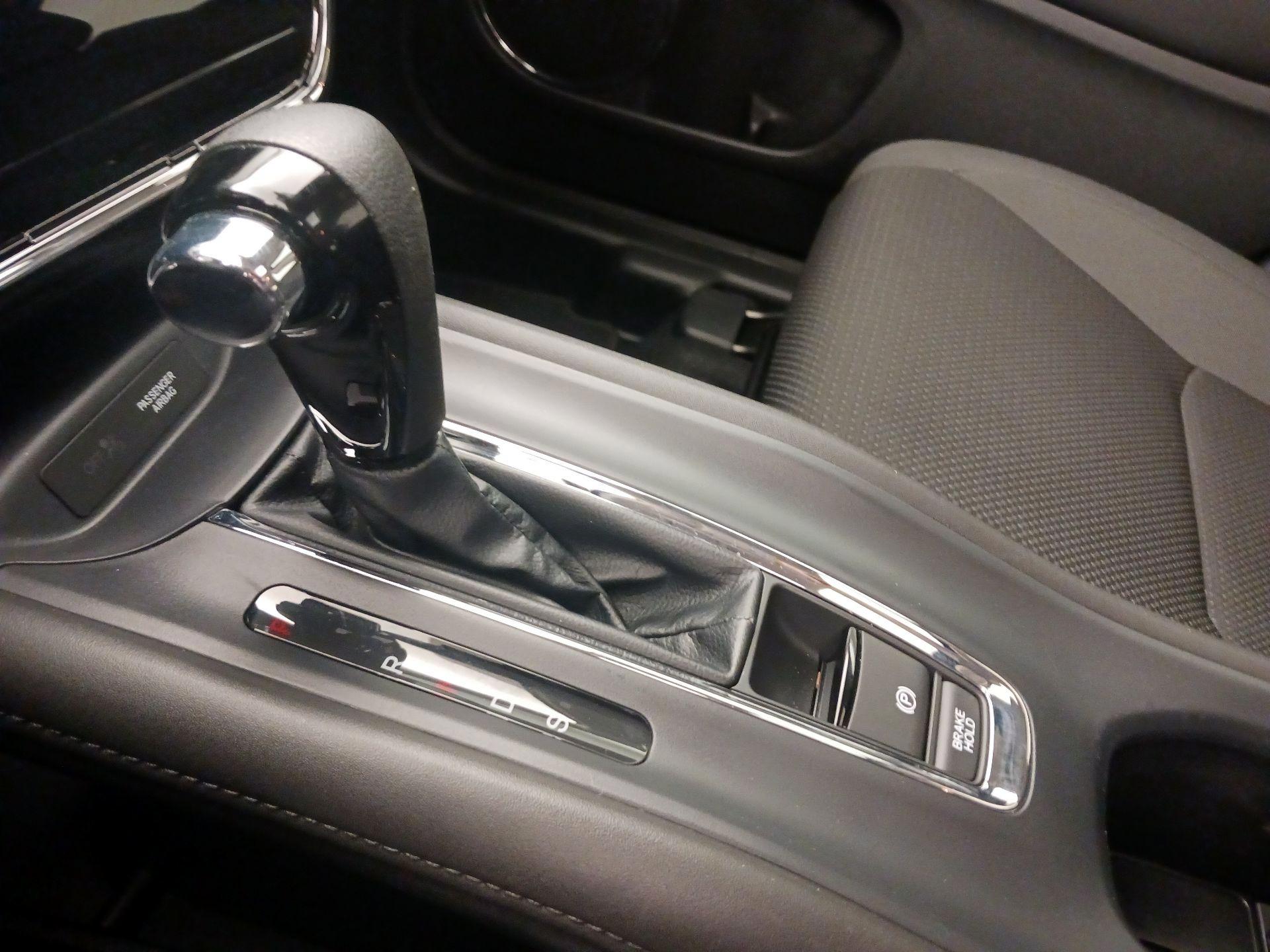 Thumbnail: 2022 Honda HR-V - 17