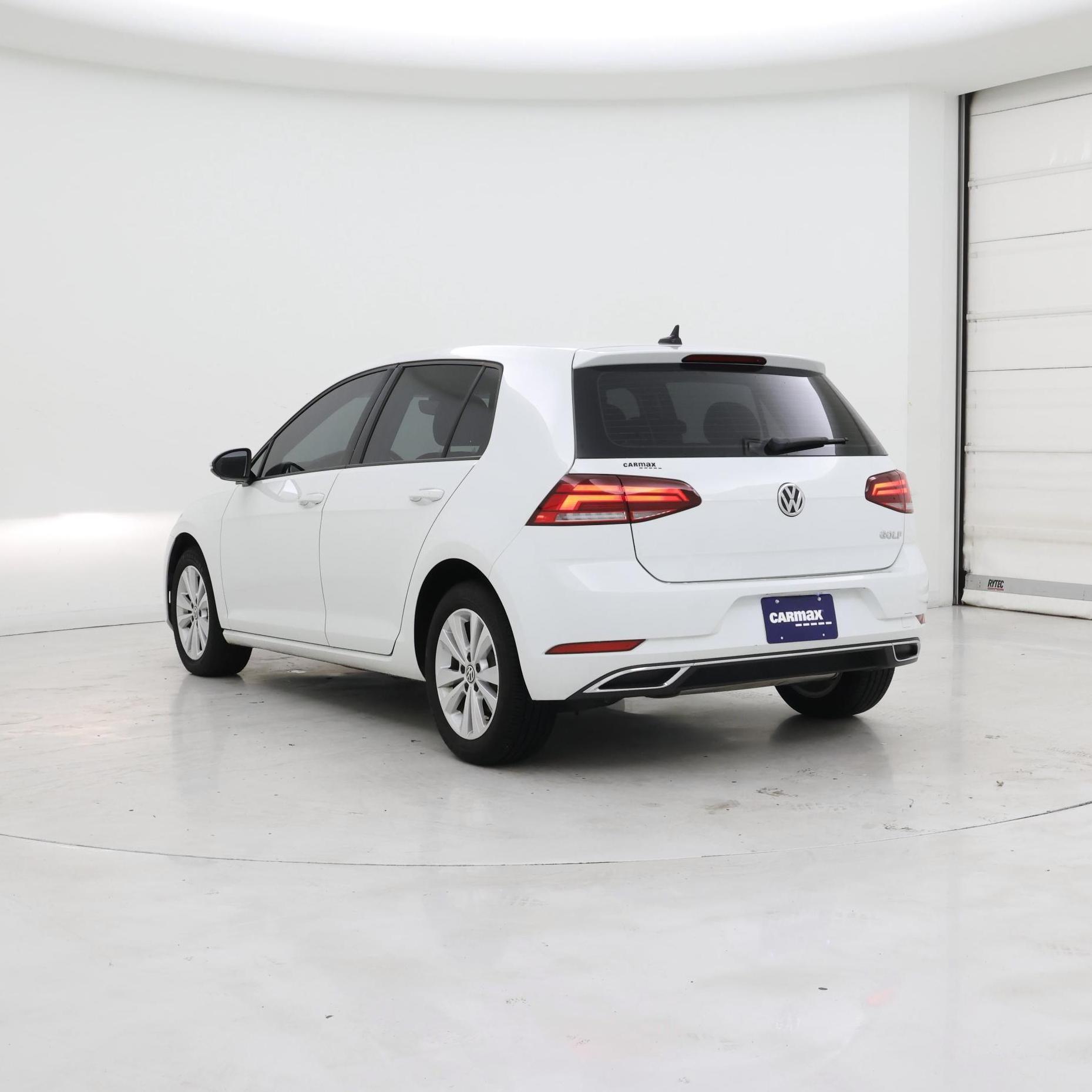 Thumbnail: 2020 Volkswagen Golf - 2