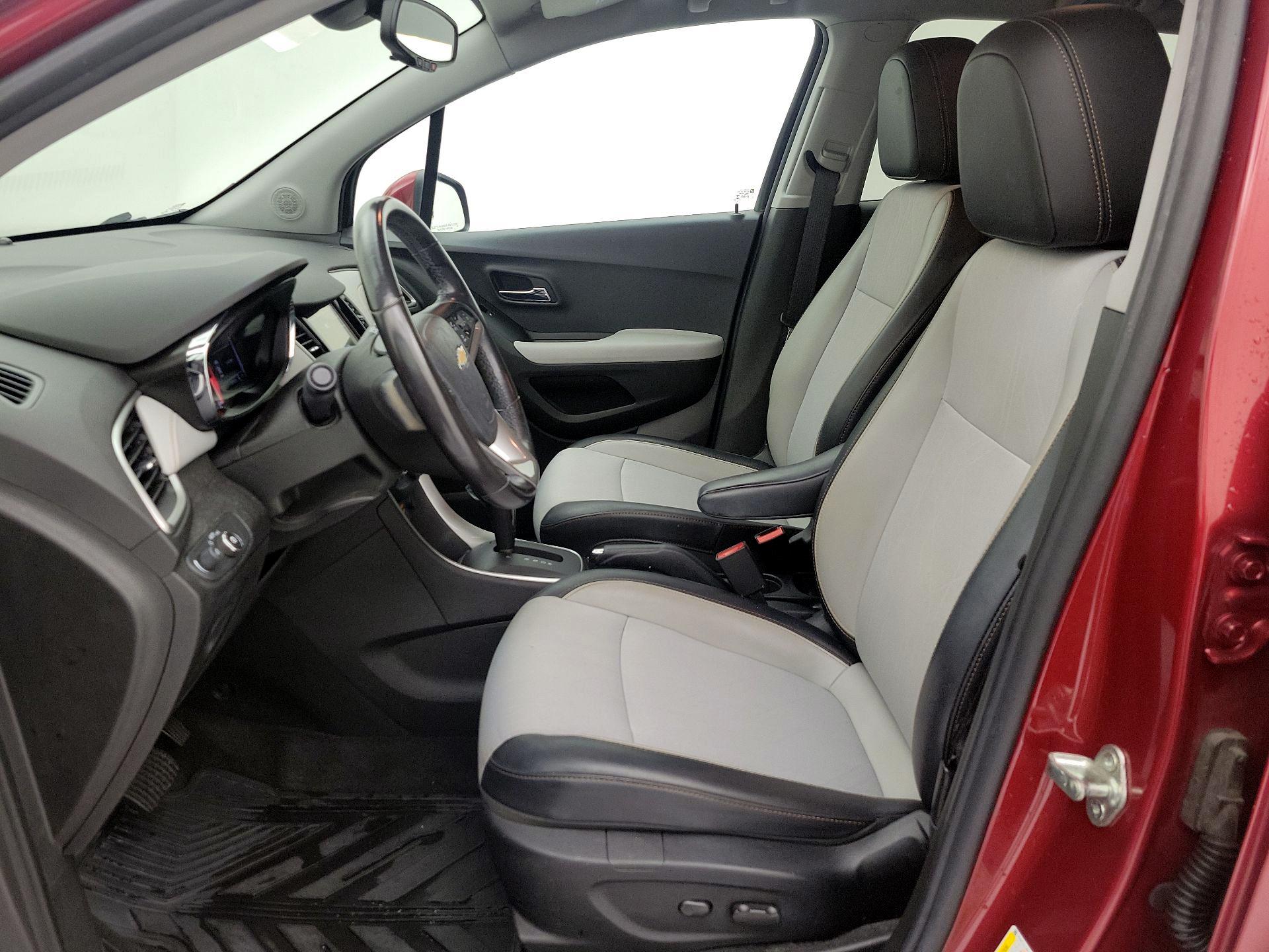 Thumbnail: 2019 Chevrolet Trax - 11