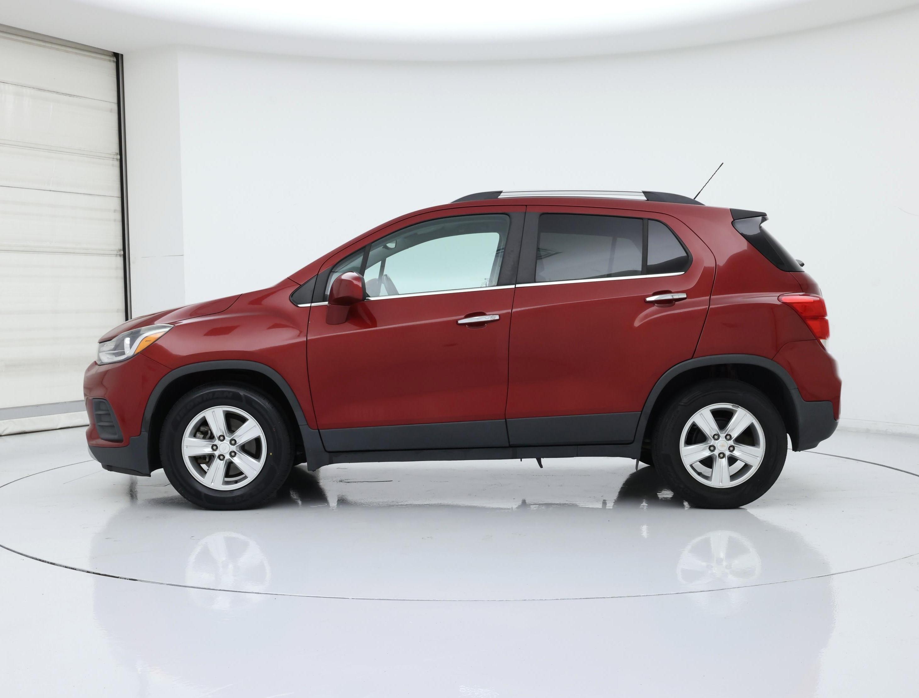 Thumbnail: 2019 Chevrolet Trax - 3