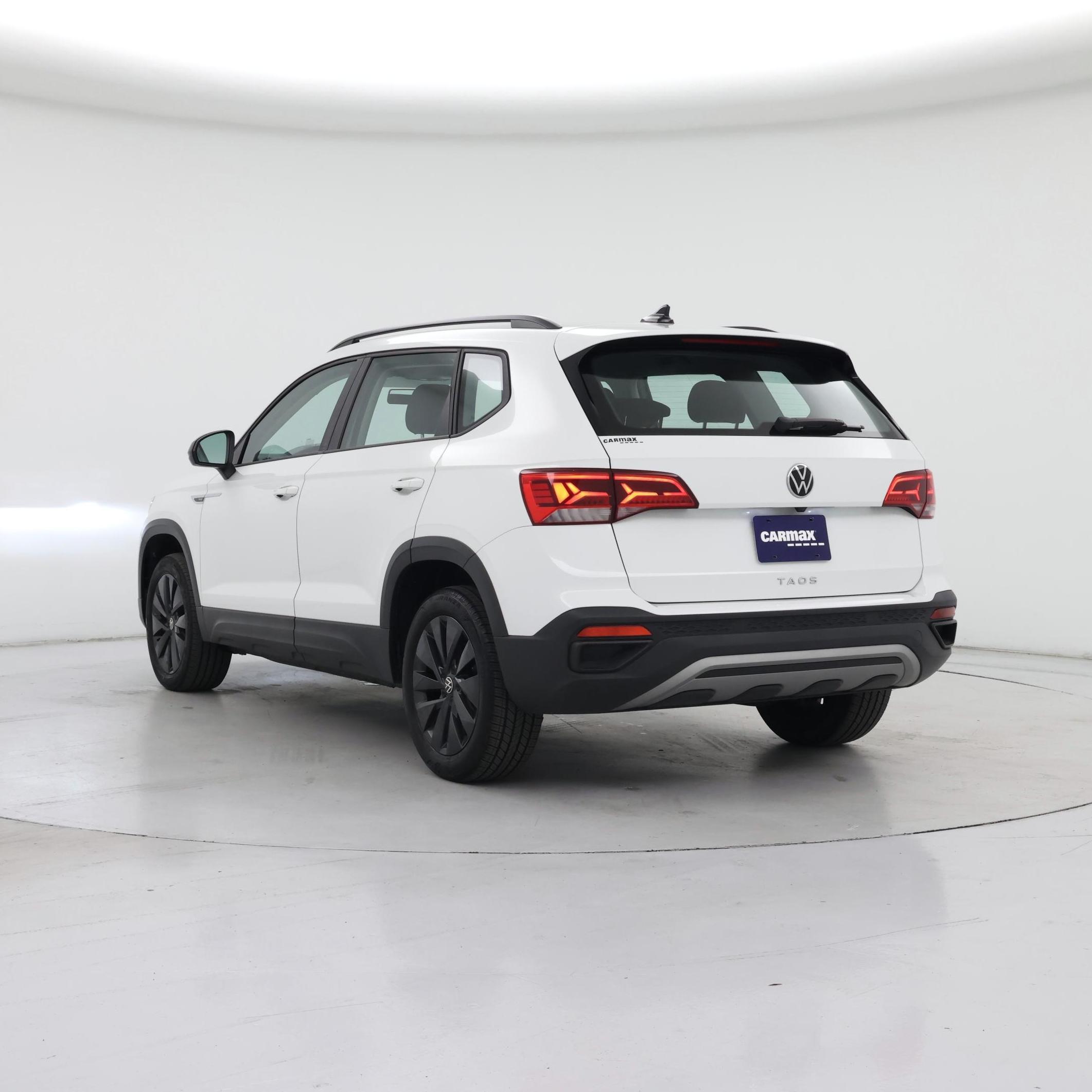 Thumbnail: 2022 Volkswagen Taos - 2