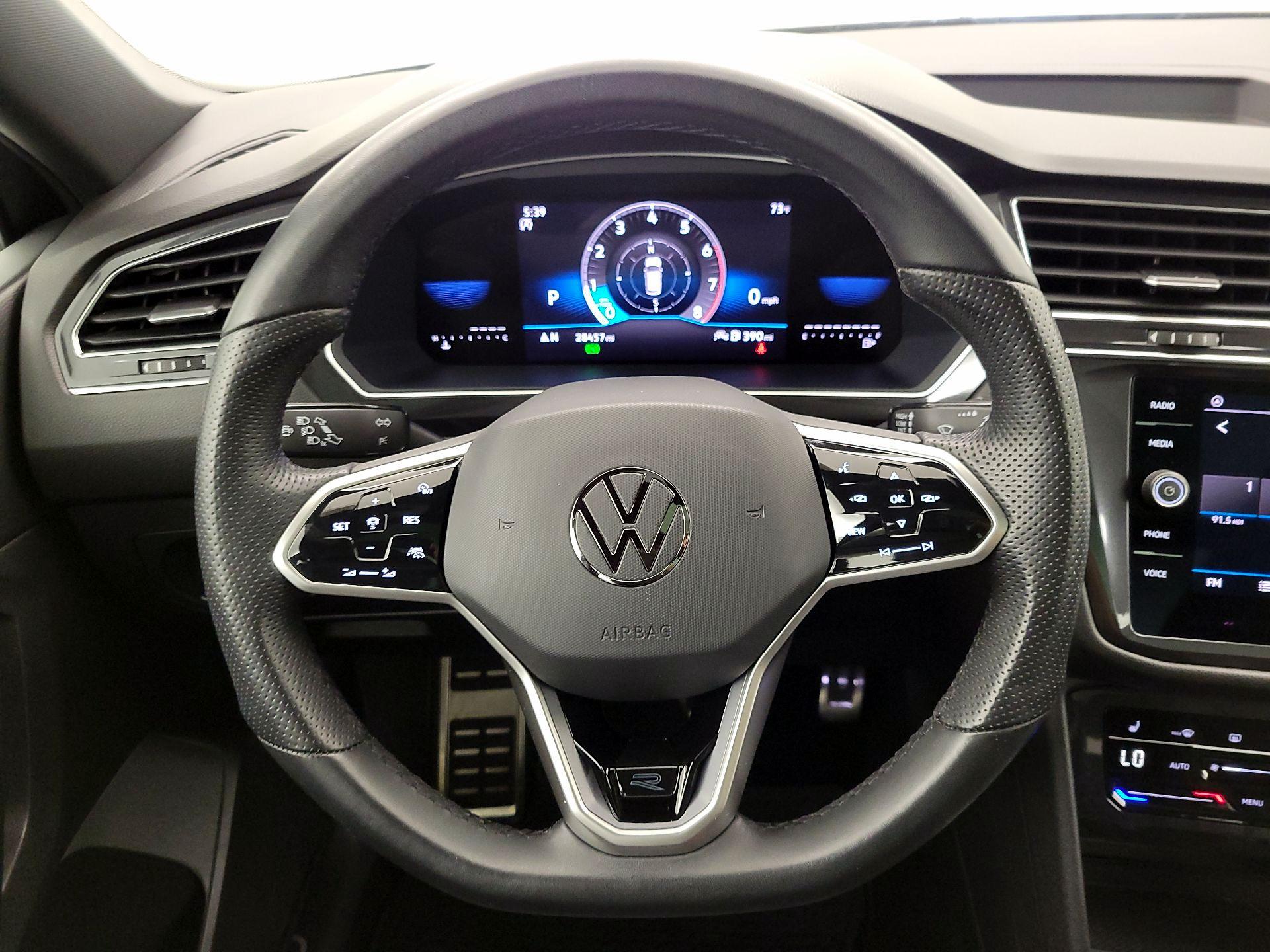 Thumbnail: 2023 Volkswagen Tiguan - 10