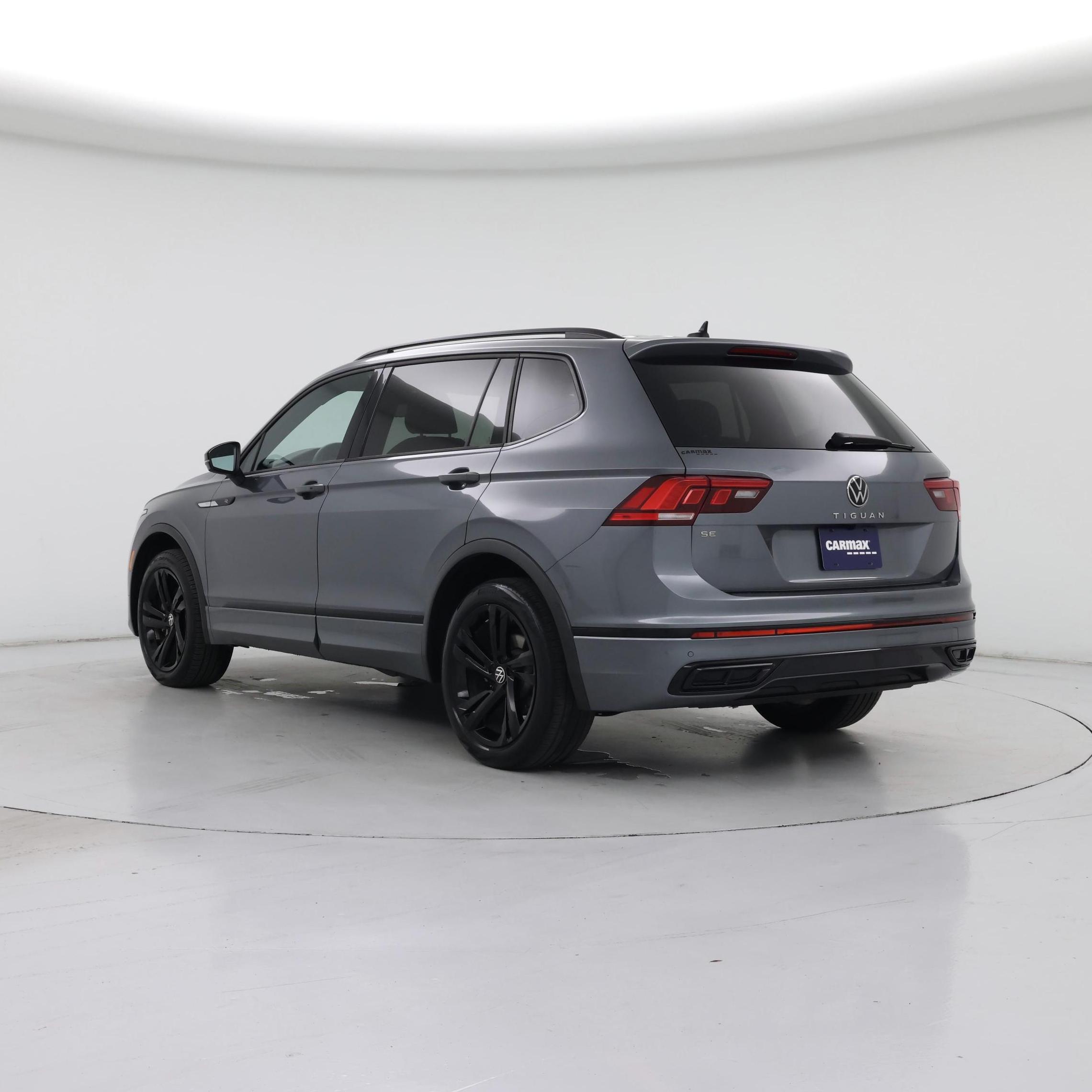 Thumbnail: 2023 Volkswagen Tiguan - 2
