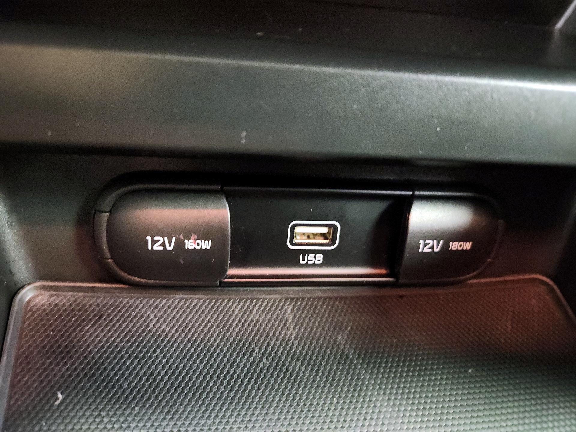 Thumbnail: 2020 Kia Soul - 18