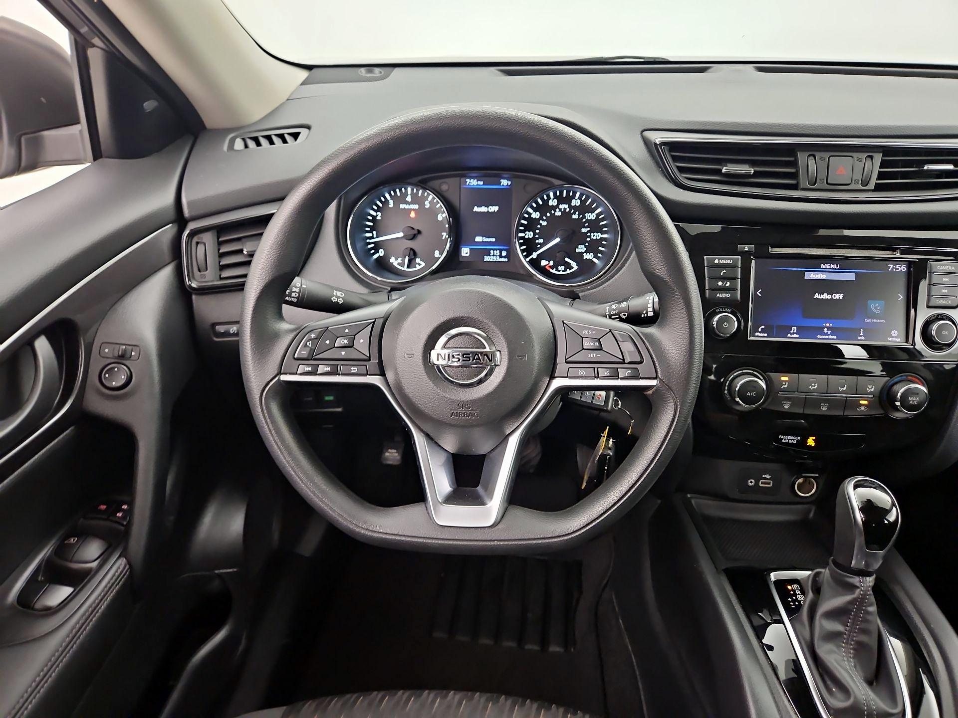Thumbnail: 2020 Nissan Rogue - 10