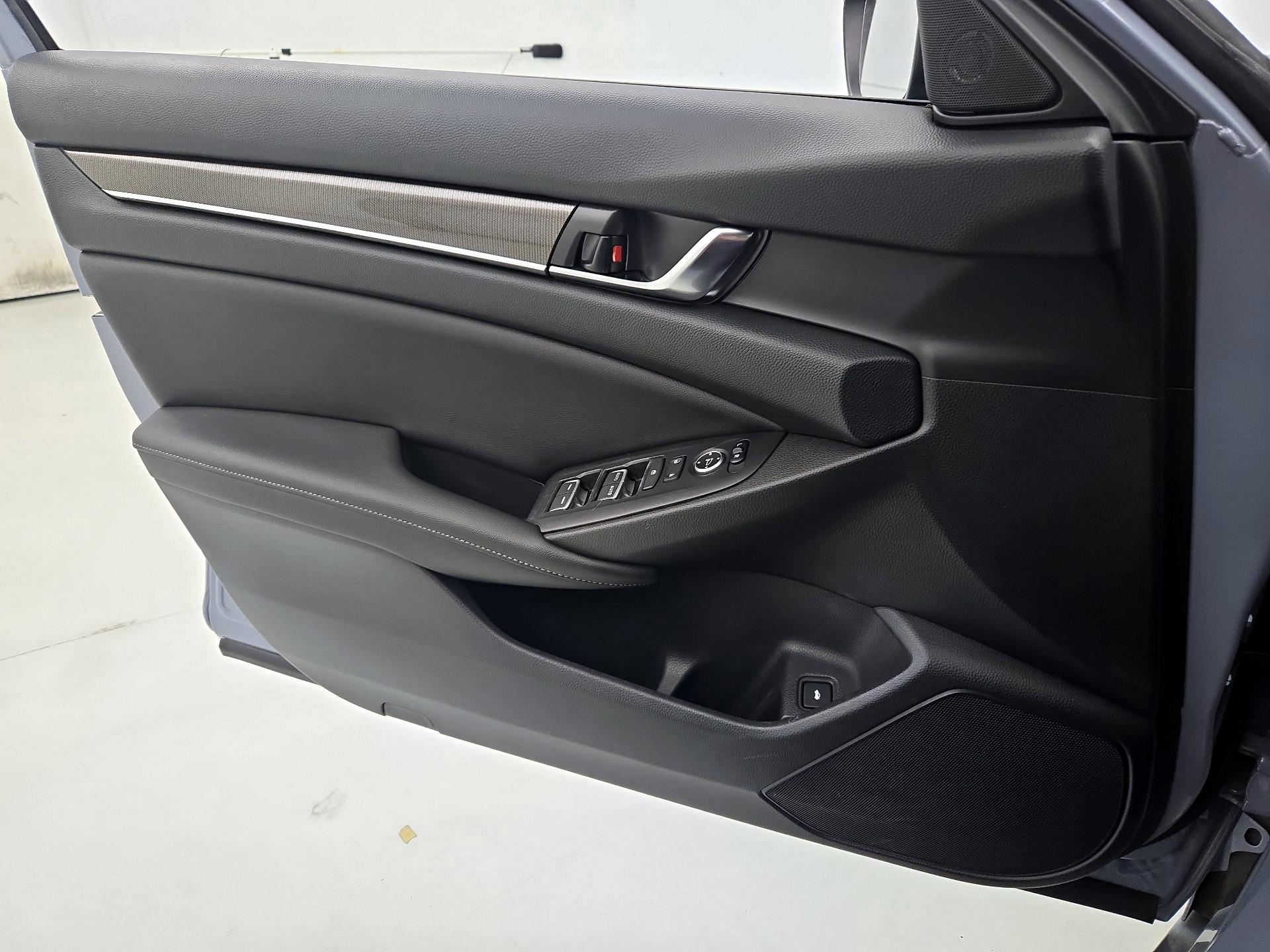 Thumbnail: 2021 Honda Accord - 12