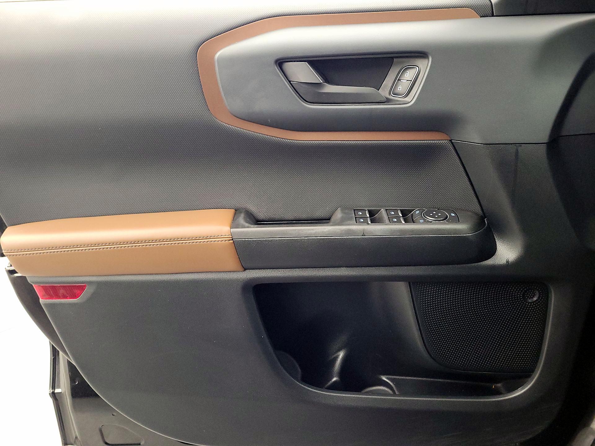 Thumbnail: 2021 Ford Bronco Sport - 12