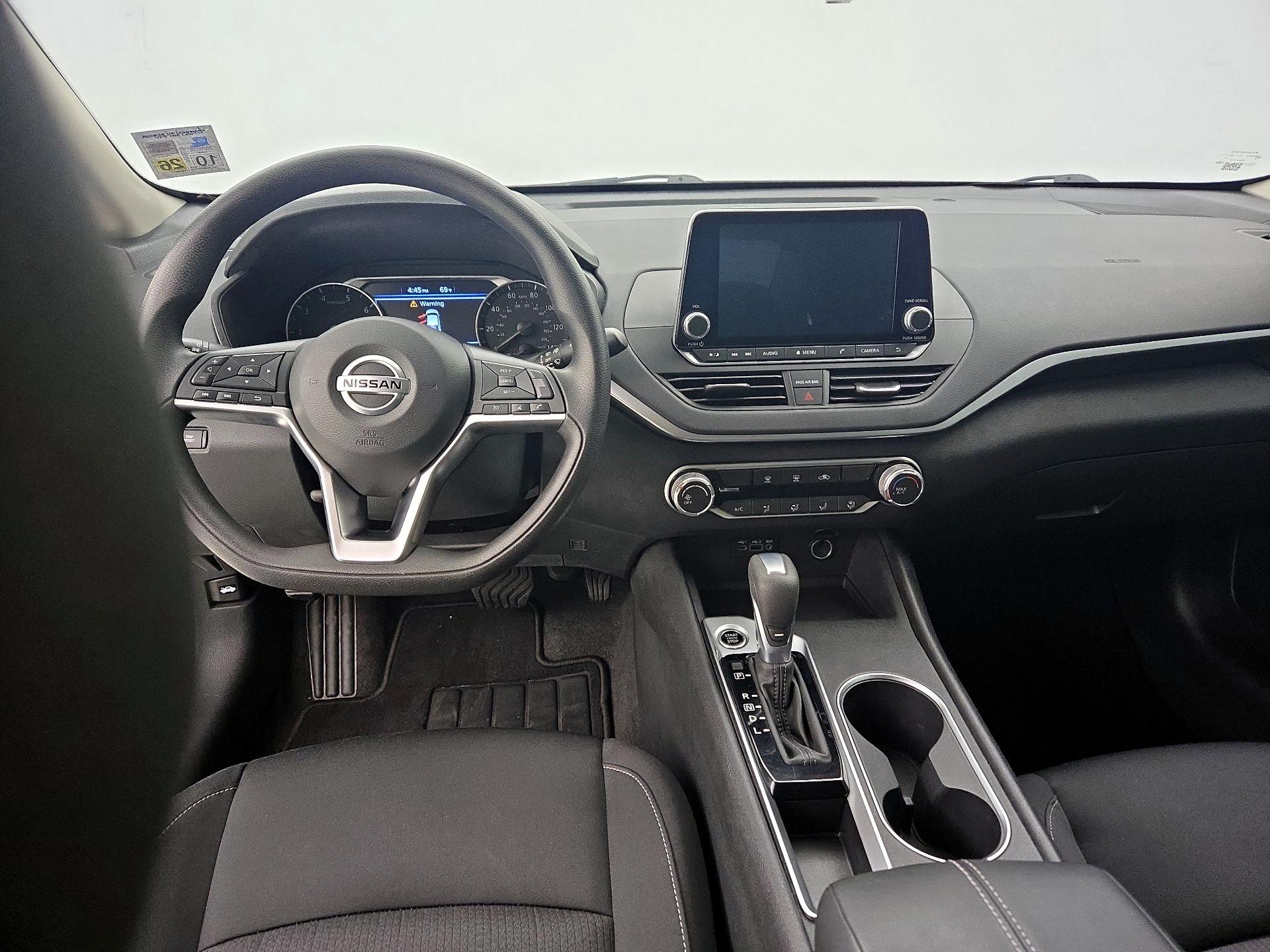 Thumbnail: 2022 Nissan Altima - 9