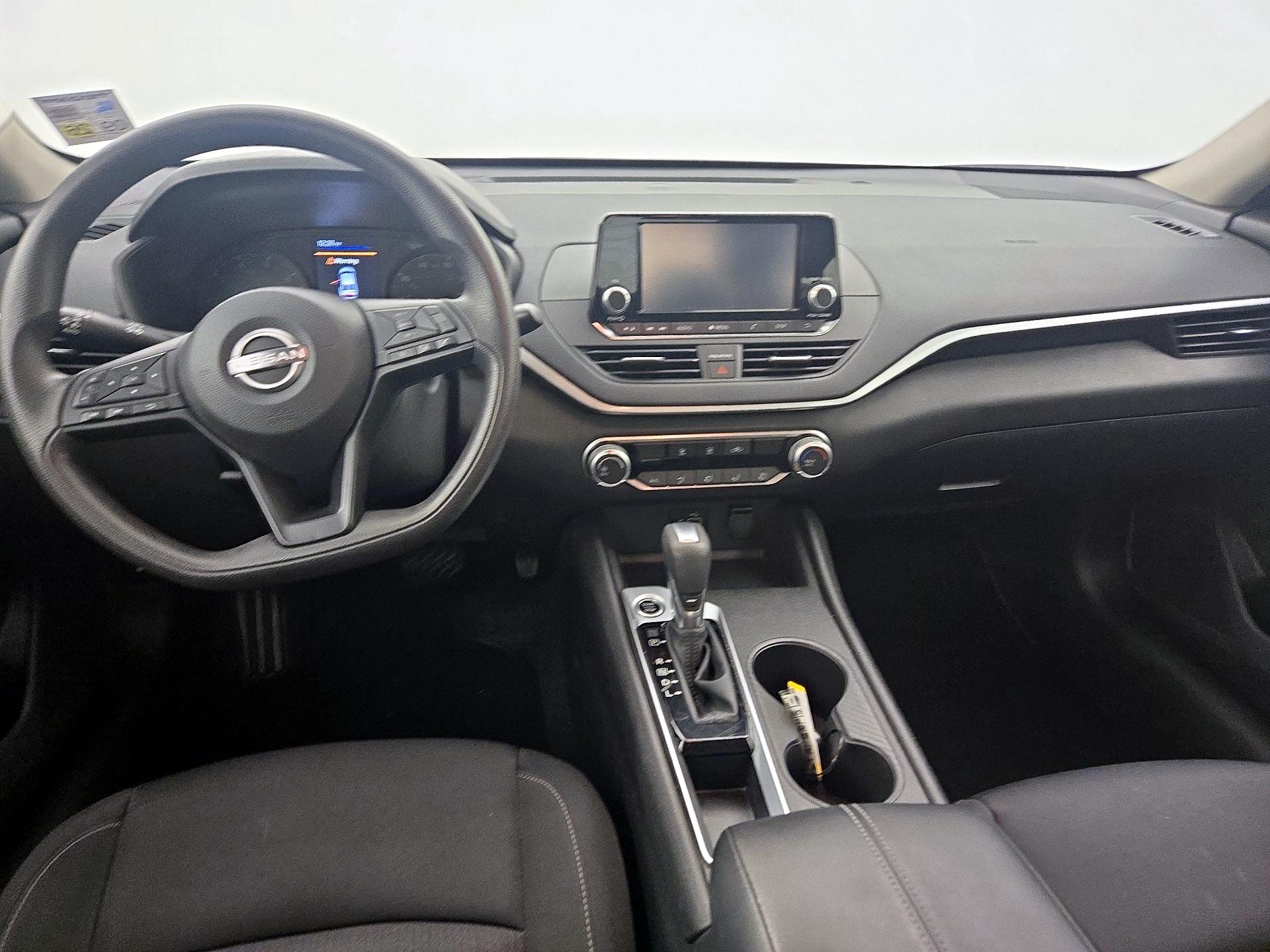 Thumbnail: 2023 Nissan Altima - 9