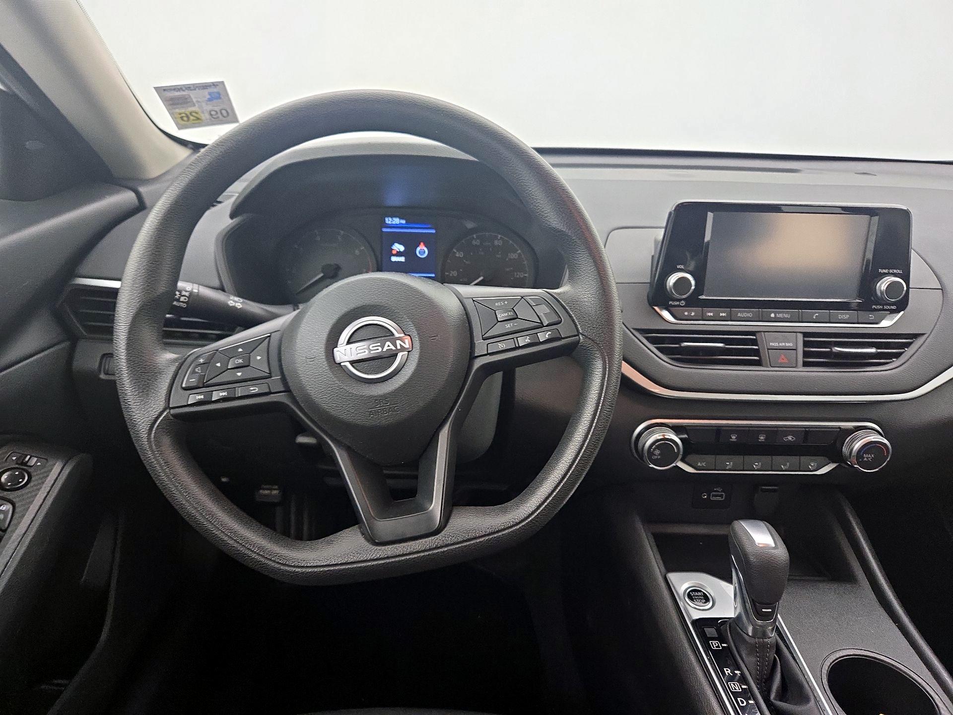 Thumbnail: 2023 Nissan Altima - 10